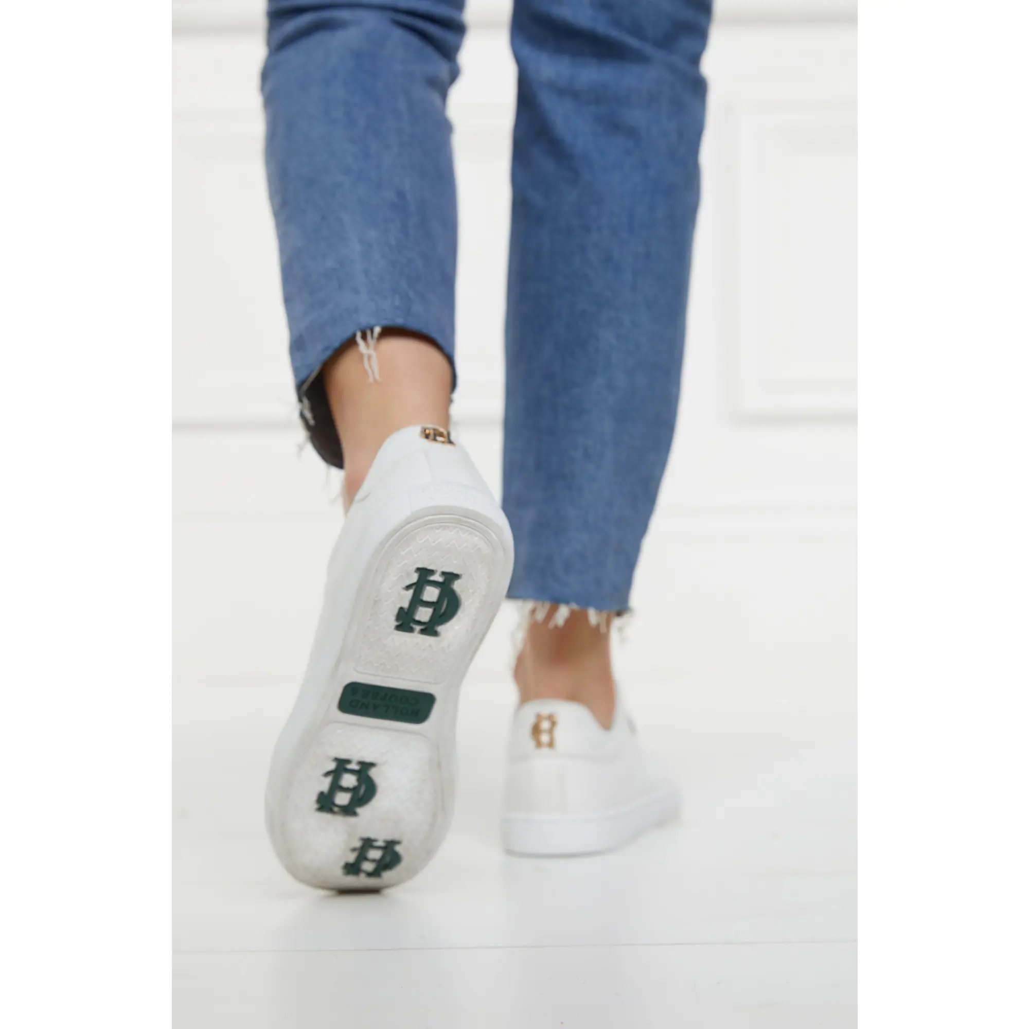 Product image 7 of 12 of Holland Cooper Women's Chelsea Court Trainers - White