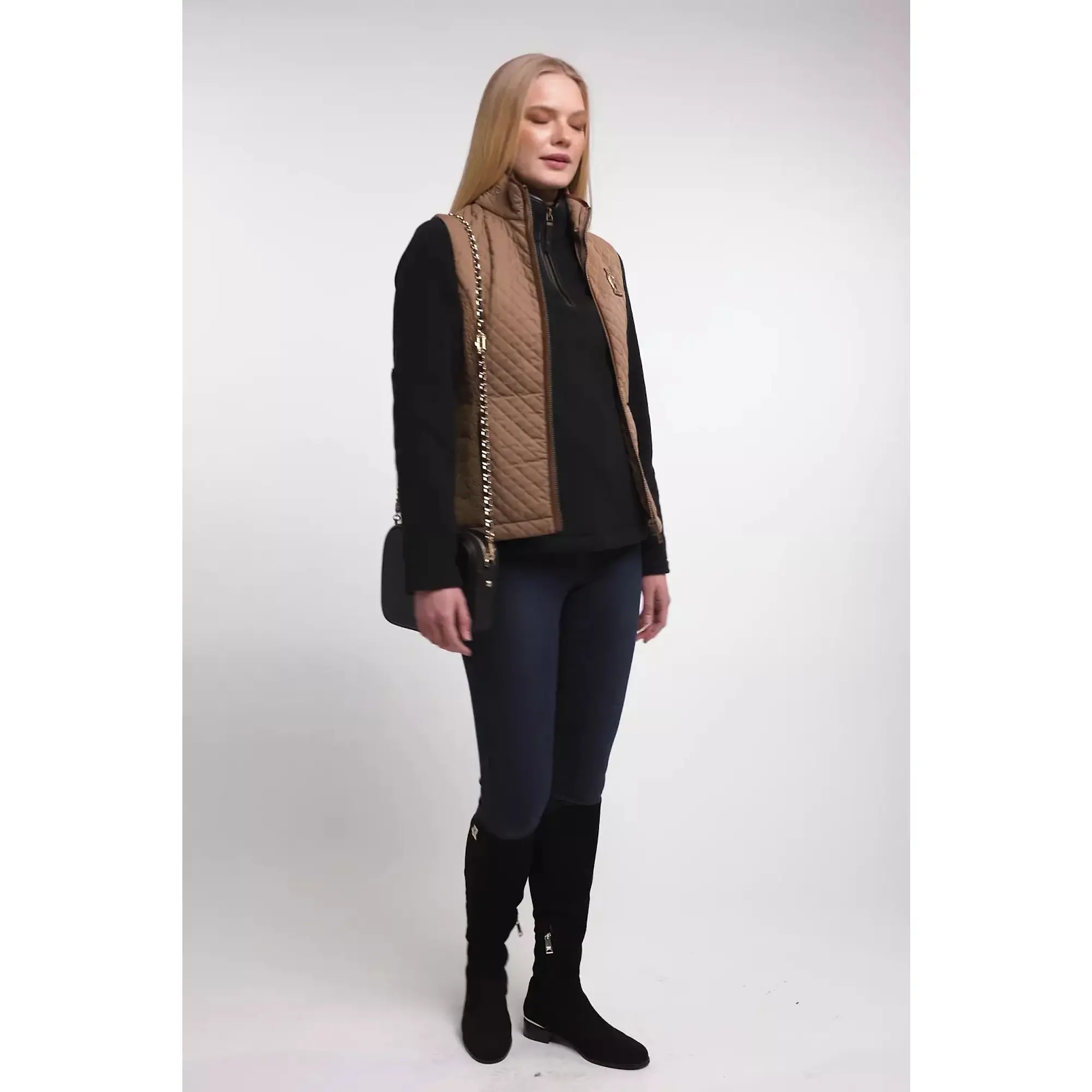 Product image 6 of 10 of Holland Cooper Women's Country Fleece Quarter Zip - Black