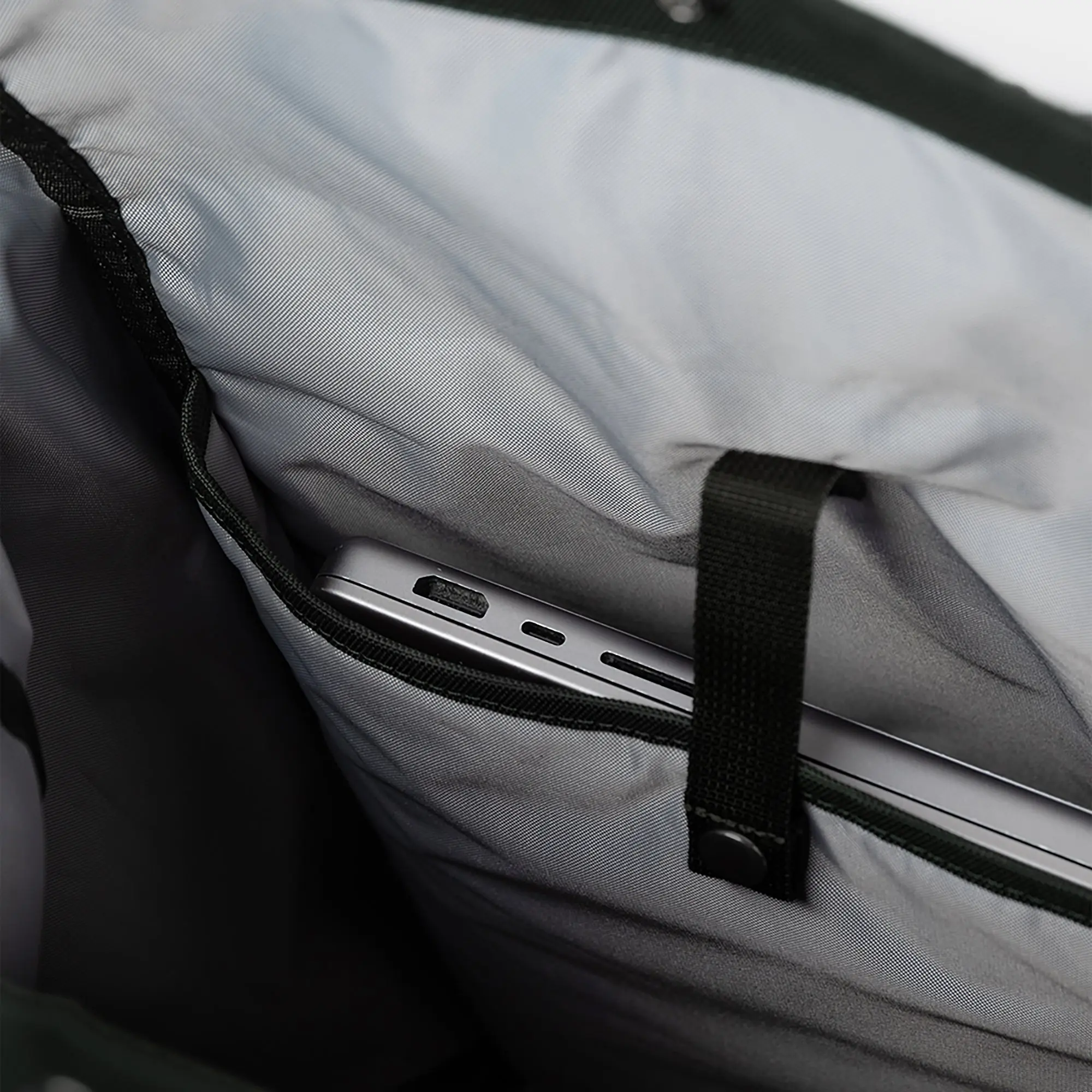Product image 6 of 12 of Sandqvist Ground Rolltop Backpack L 19L 16" - Black