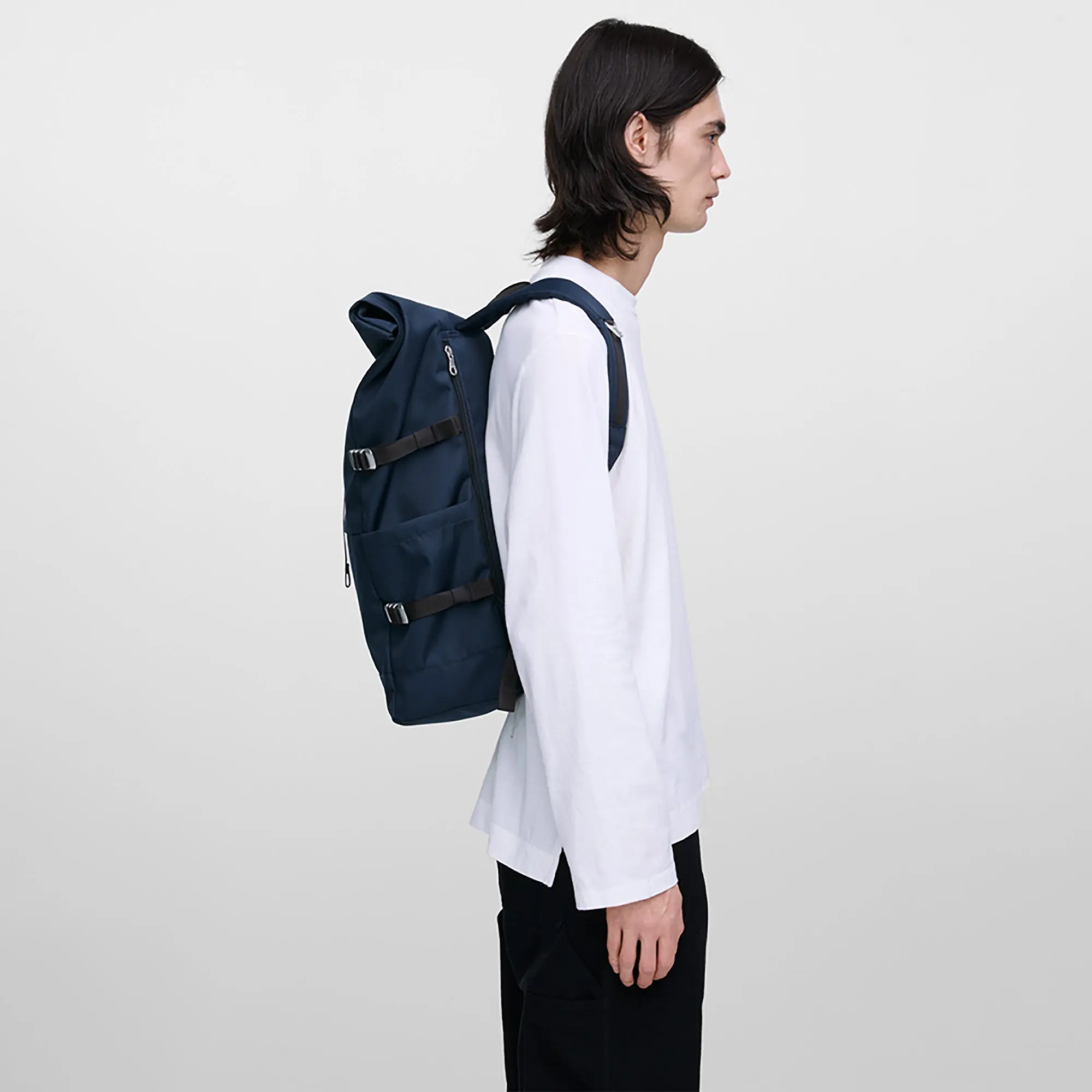 Product image 6 of 10 of Sandqvist Icon Rolltop Backpack L 26L 16" - Navy