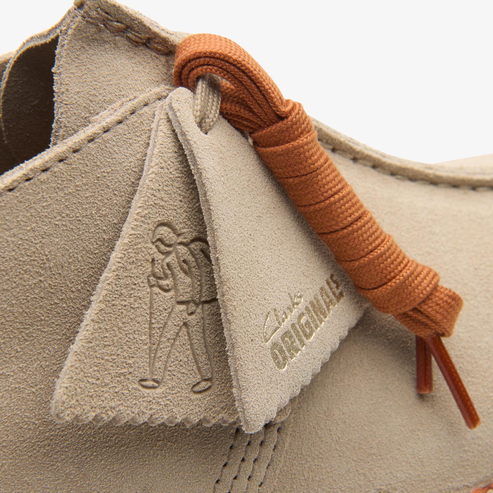Clarks Originals Men's Desert Trek Shoes - Sand Suede | British Attire