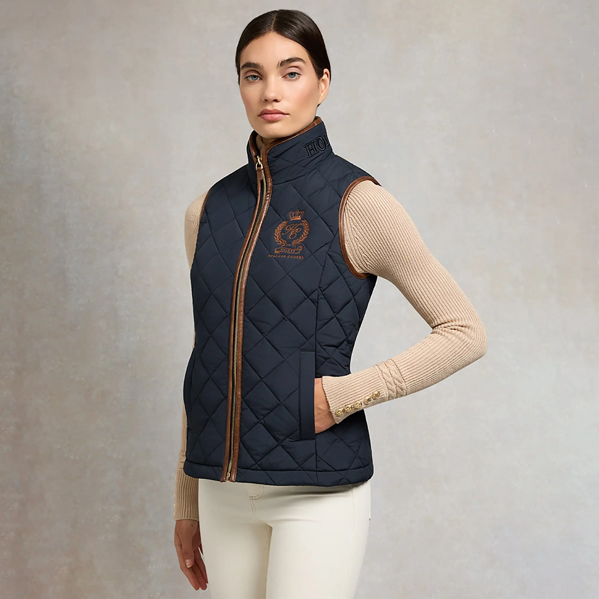 Product image 2 of 10 of Holland Cooper Women's Lightweight Country Gilet - Ink Navy