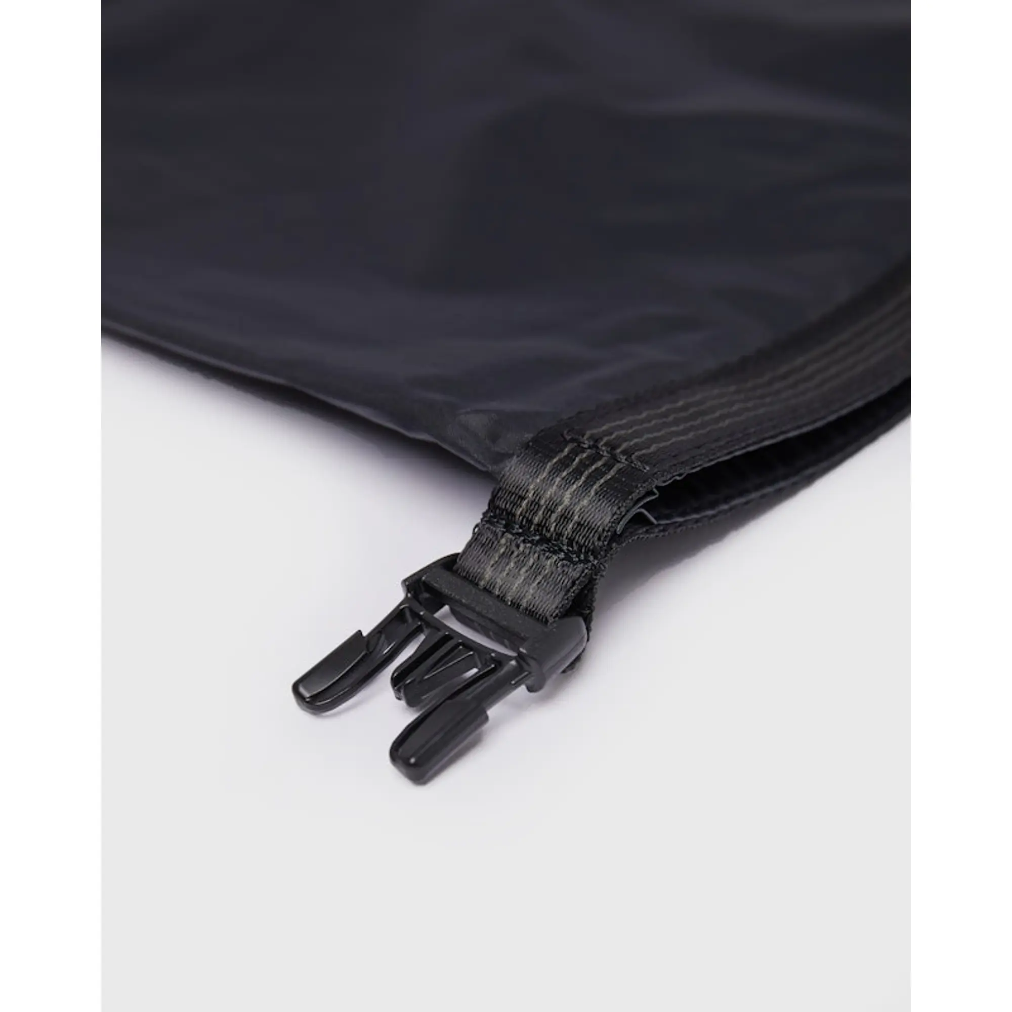 Product image 3 of 3 of Sandqvist Vilde Dry Bag 6L - Black