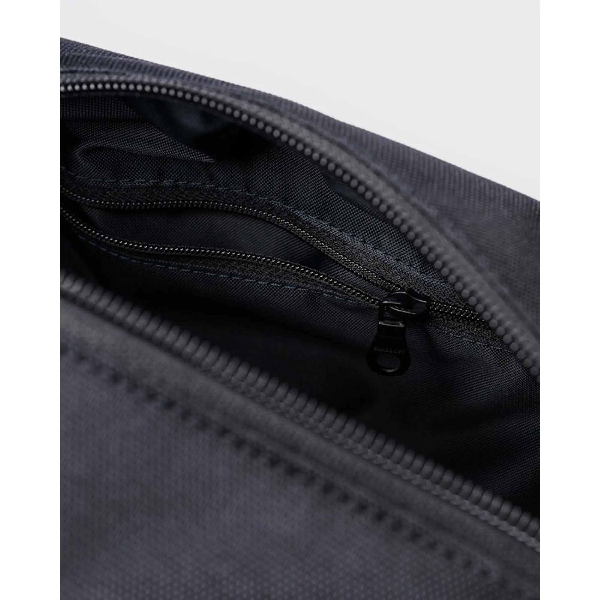 Product image 4 of 4 of Sandqvist Go Handle Washbag - Black