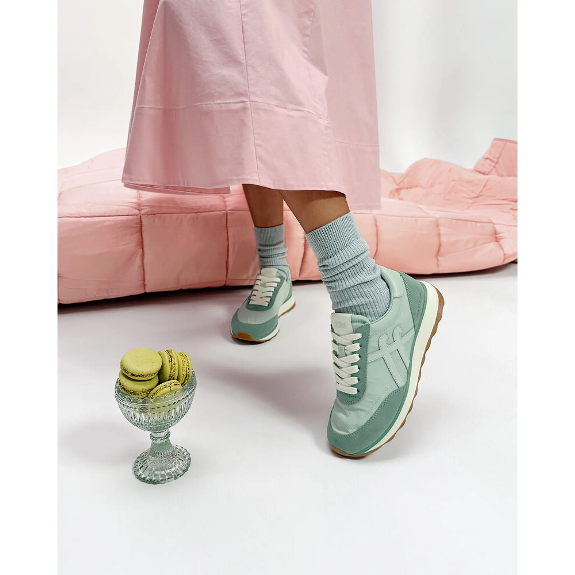 Product image 10 of 11 of FitFlop x Pantone Women's Retro-Q Suede Trainers - Frosty Green