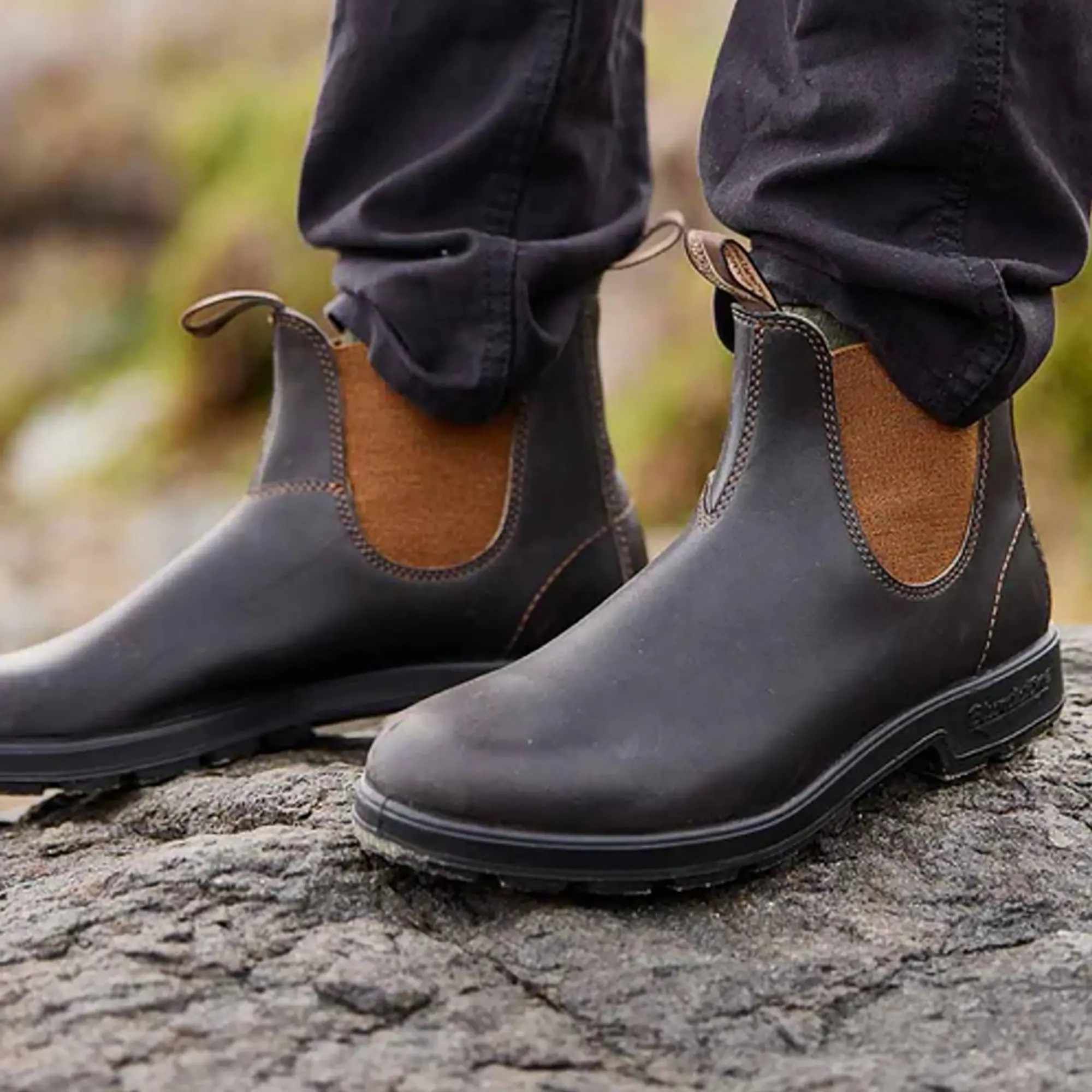 Product image 3 of 3 of Blundstone 2501 Originals Chelsea Boots - Brown Leather with Toffee Elastic