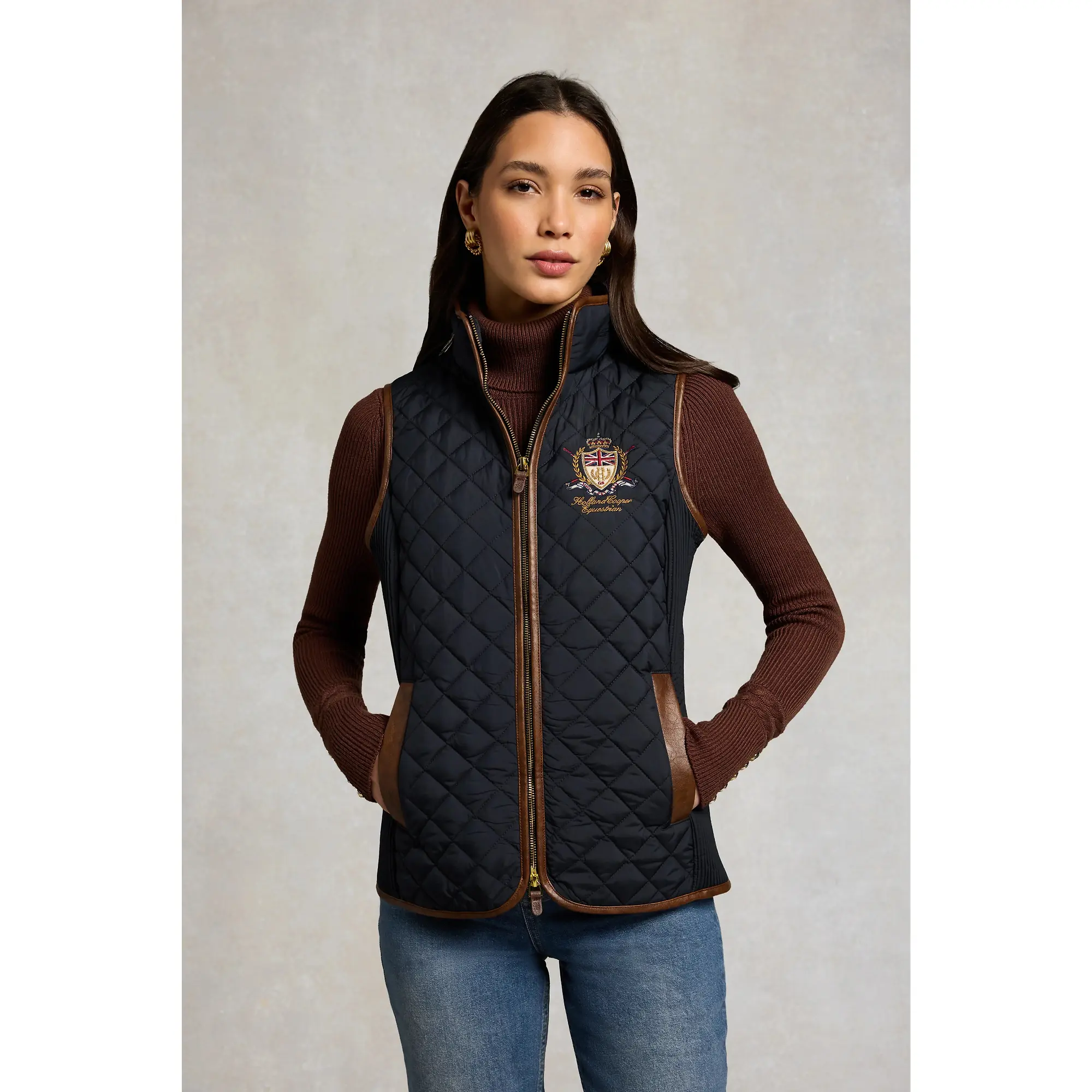 Product image 2 of 10 of Holland Cooper Women's Boughton Diamond Quilt Gilet - Ink Navy