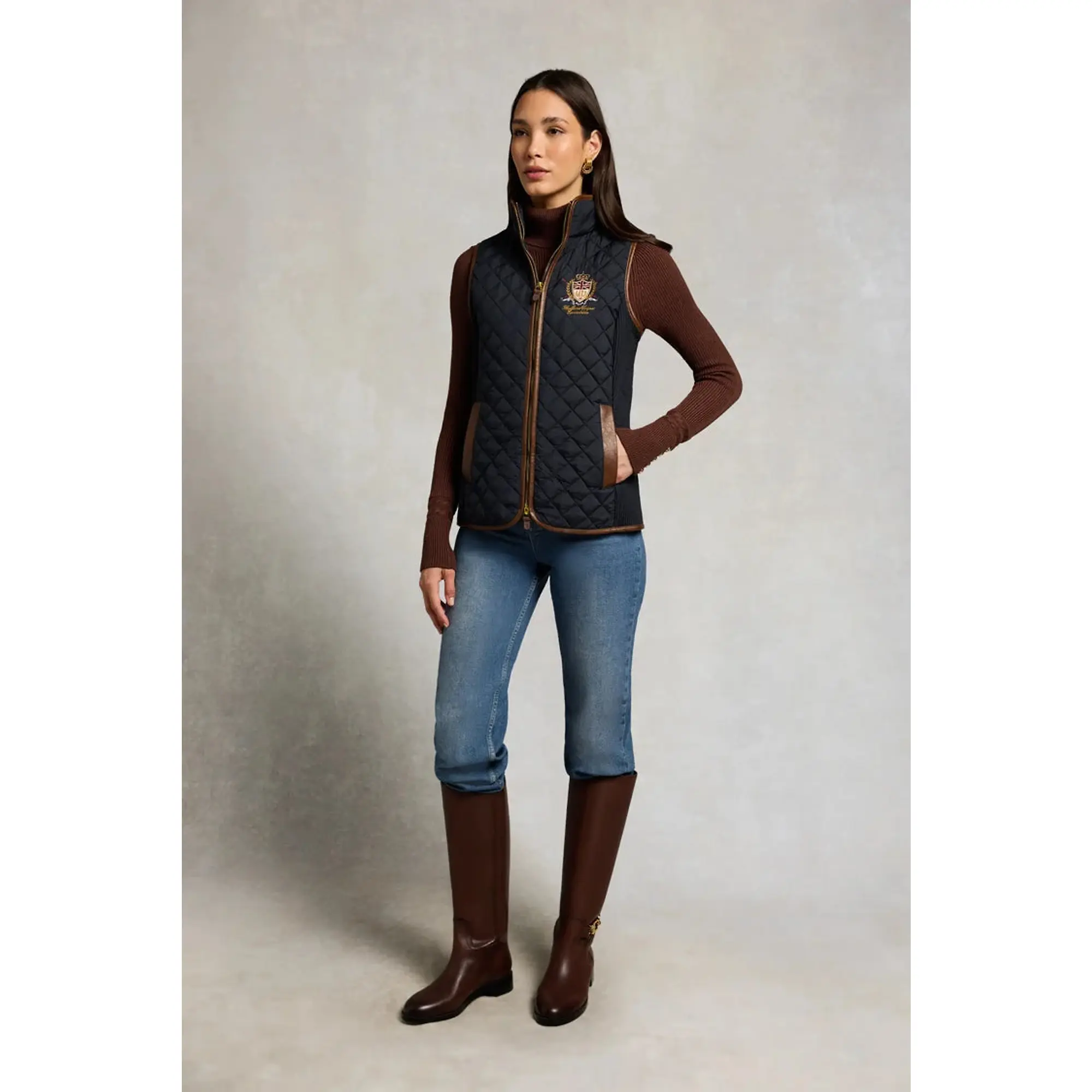 Product image 3 of 10 of Holland Cooper Women's Boughton Diamond Quilt Gilet - Ink Navy