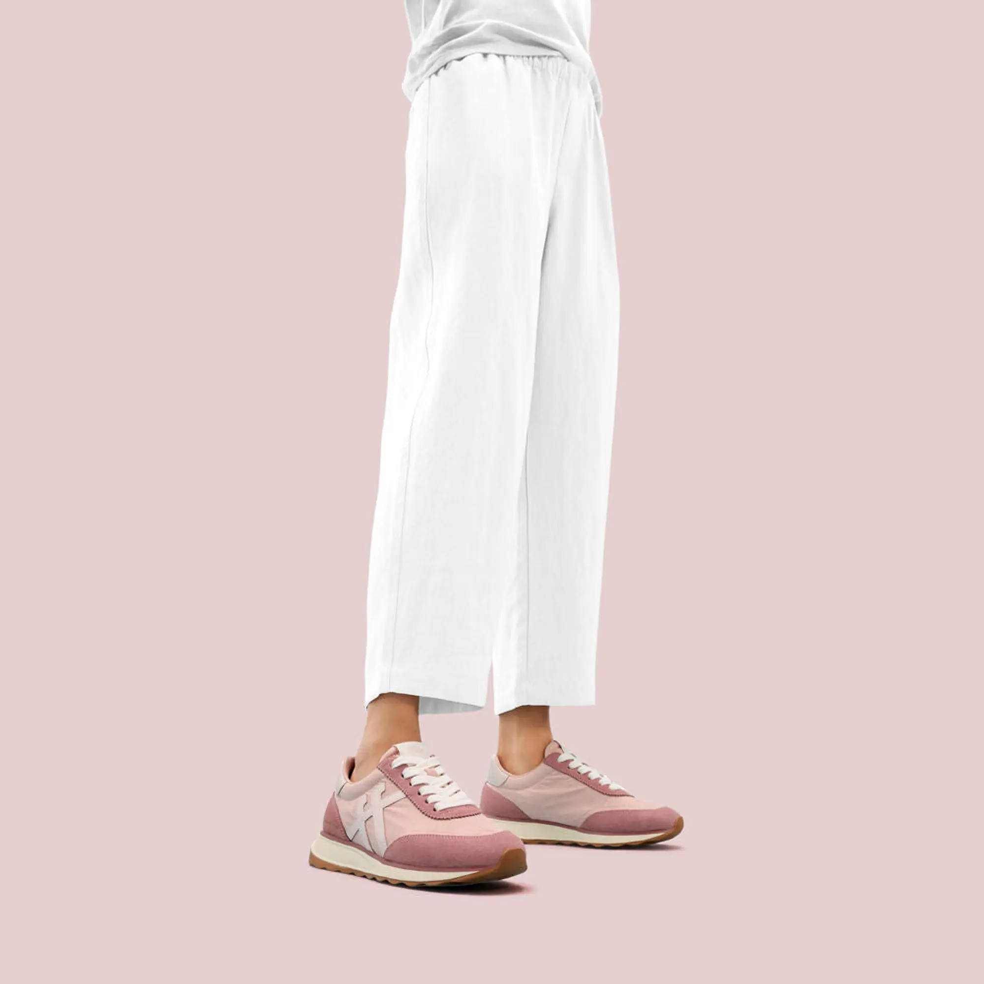 Product image 2 of 9 of FitFlop x Pantone Women's Retro-Q Suede Trainers - Misty Rose