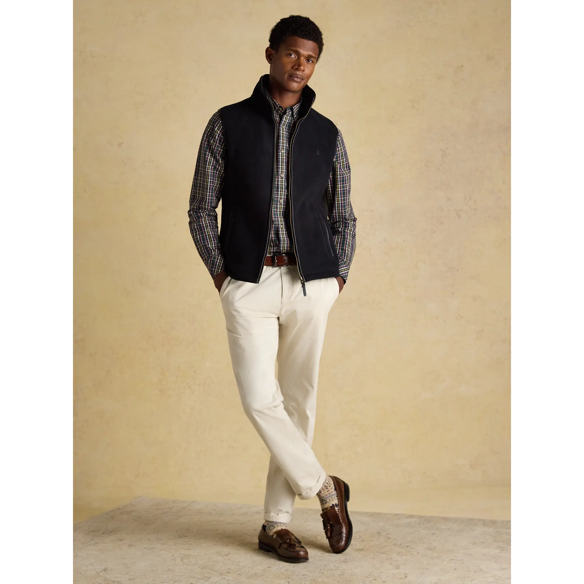 Product image 4 of 11 of Joules Men's Heritage Fleece Gilet - Black