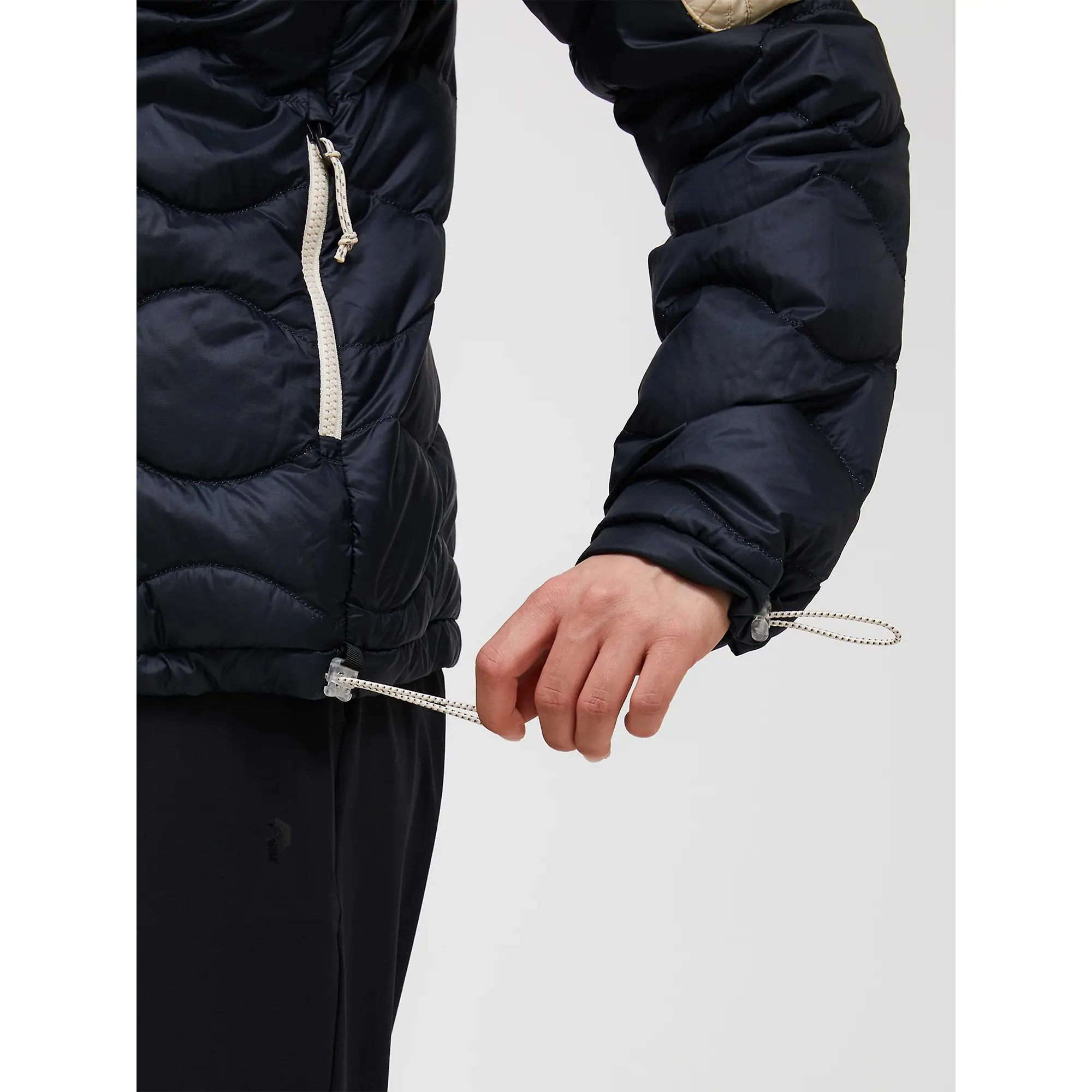 Product image 5 of 10 of Peak Performance Women's Helium Utility Down Hooded Jacket - Black/Sand Fog