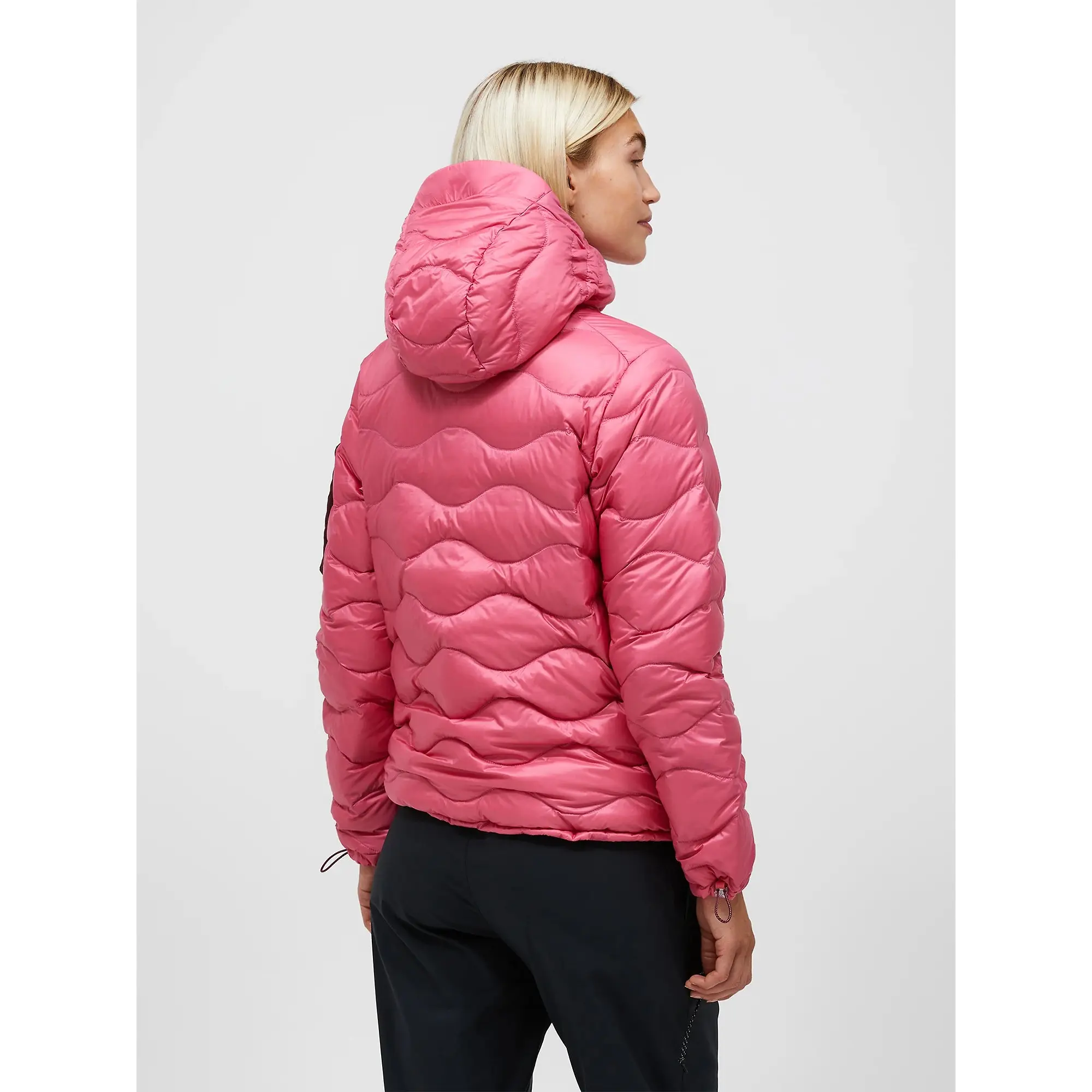 Product image 5 of 10 of Peak Performance Women's Helium Utility Down Hooded Jacket - Mountain Blush/Frosted Blossom