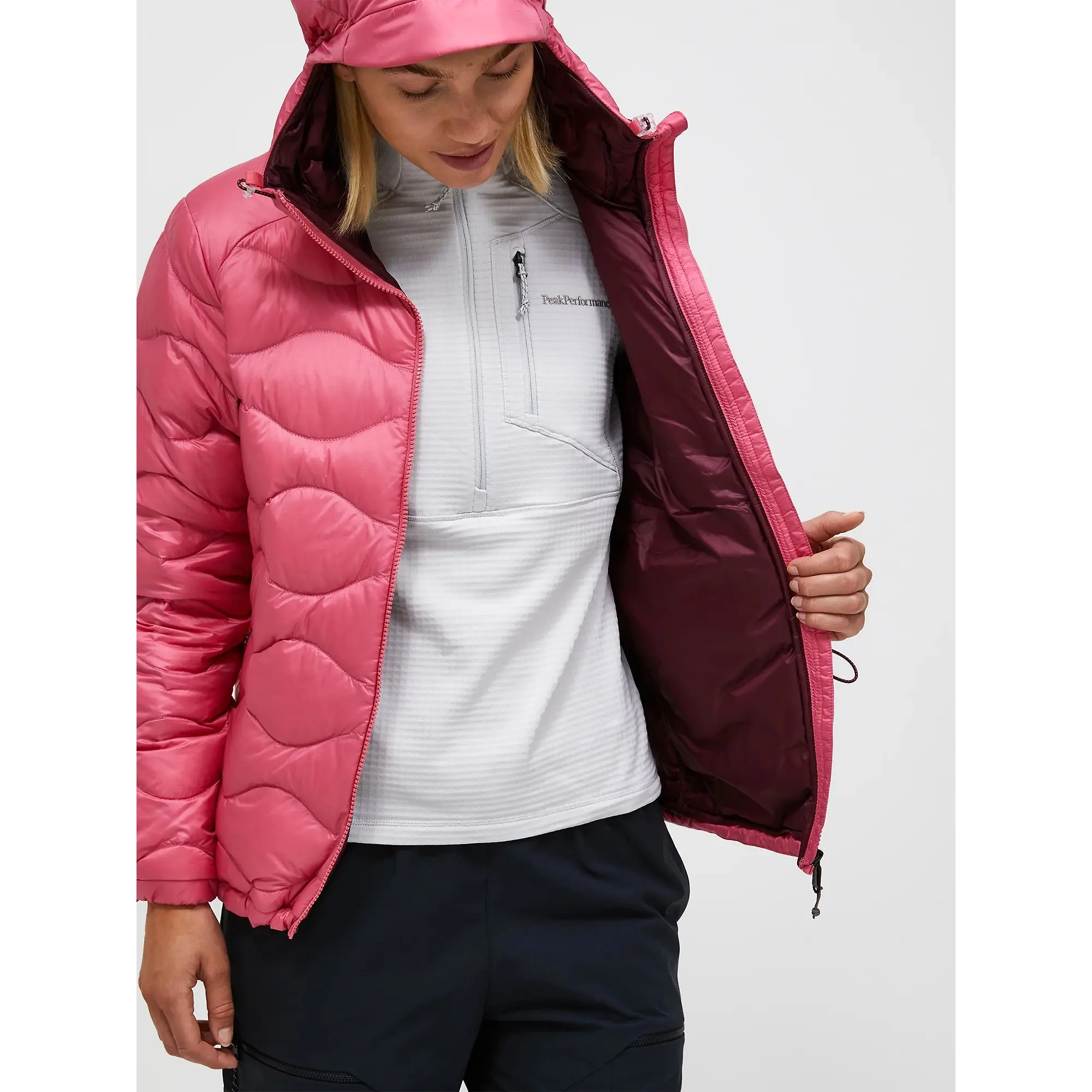 Product image 6 of 10 of Peak Performance Women's Helium Utility Down Hooded Jacket - Mountain Blush/Frosted Blossom