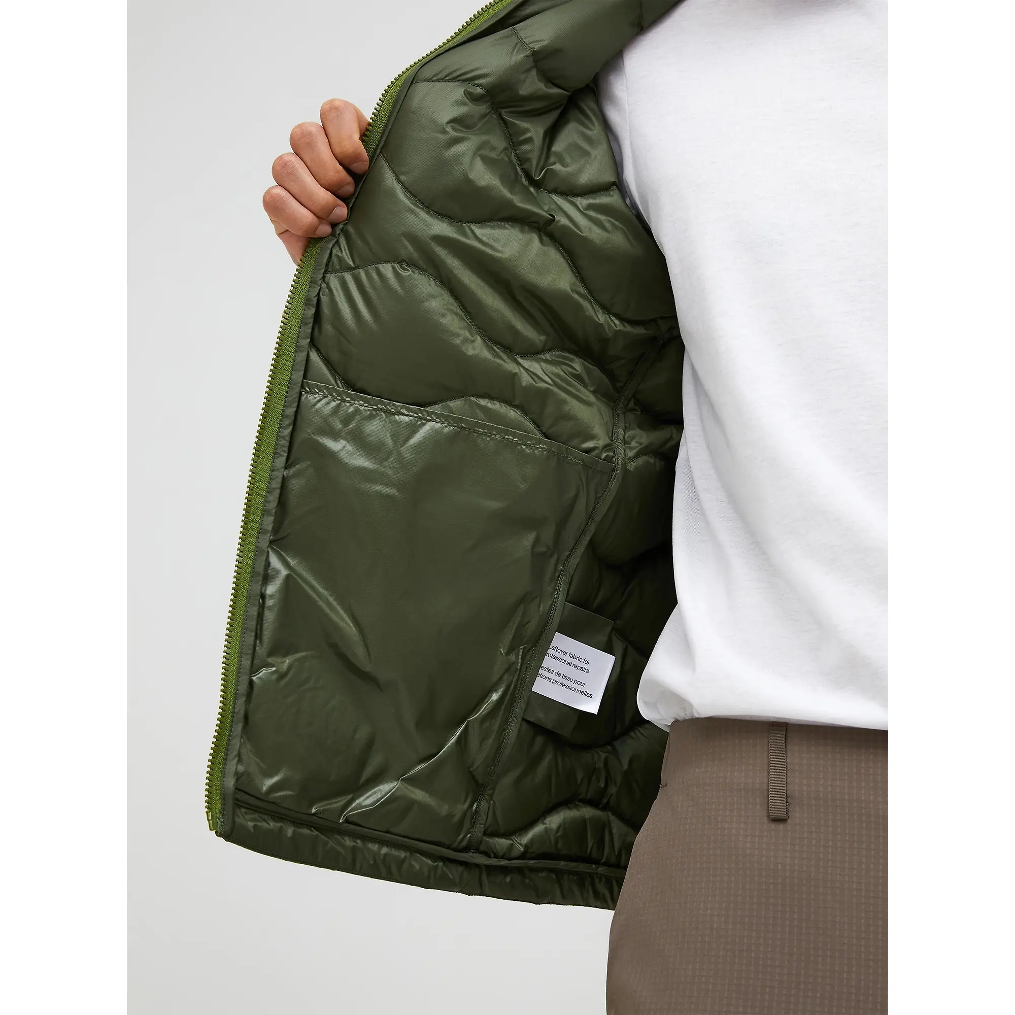 Product image 4 of 9 of Peak Performance Men's Helium Utility Down Hooded Jacket - Pine Needle/Mosswood