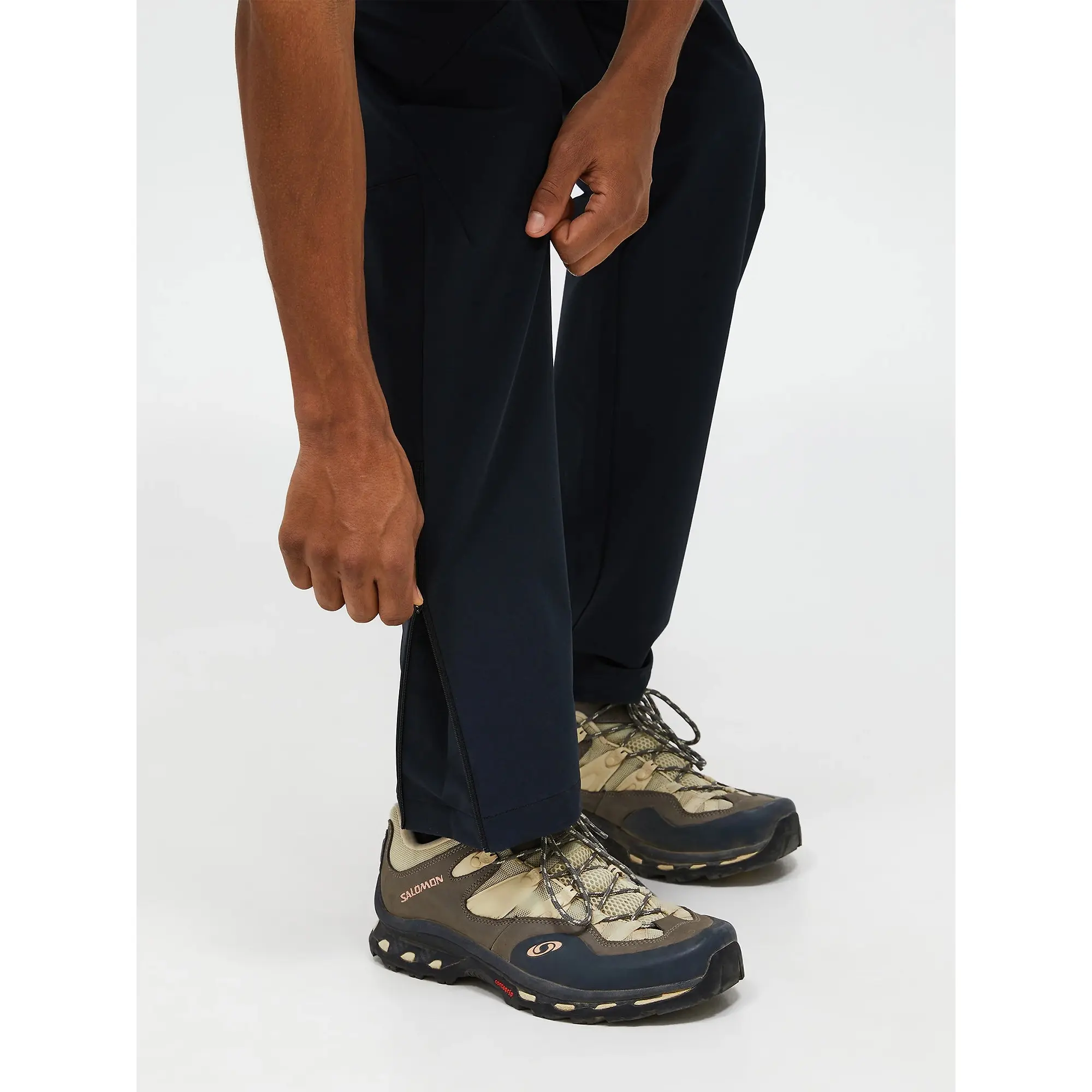 Product image 3 of 7 of Peak Performance Men's Scale Softshell Pants - Black