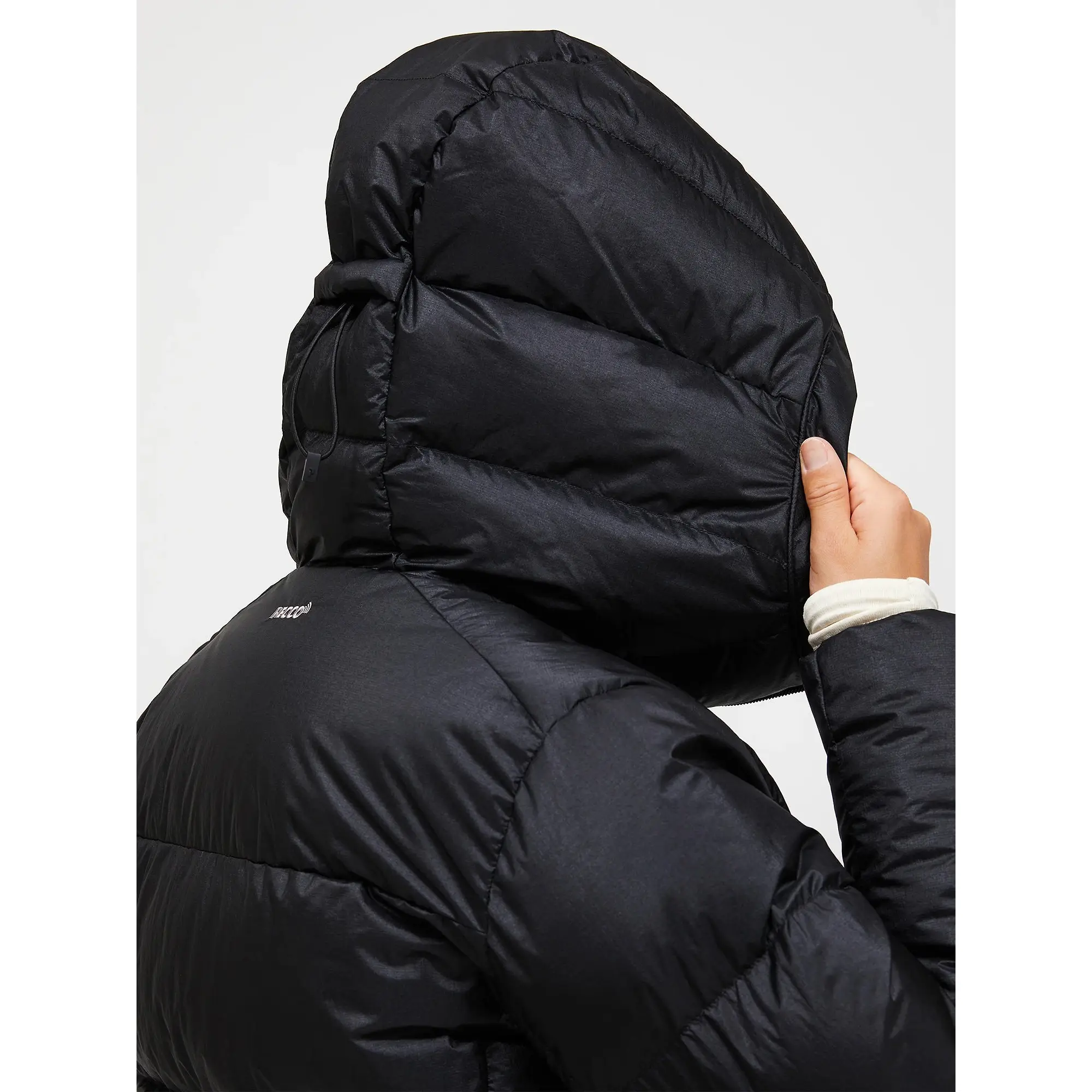 Product image 4 of 10 of Peak Performance Women's Glissade Down Ski Jacket - Black