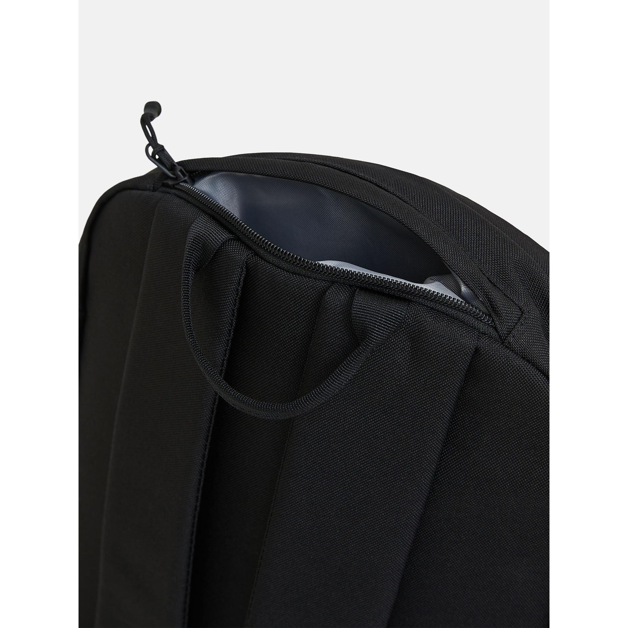 Peak Performance Detour Backpack 15L - Black | British Attire