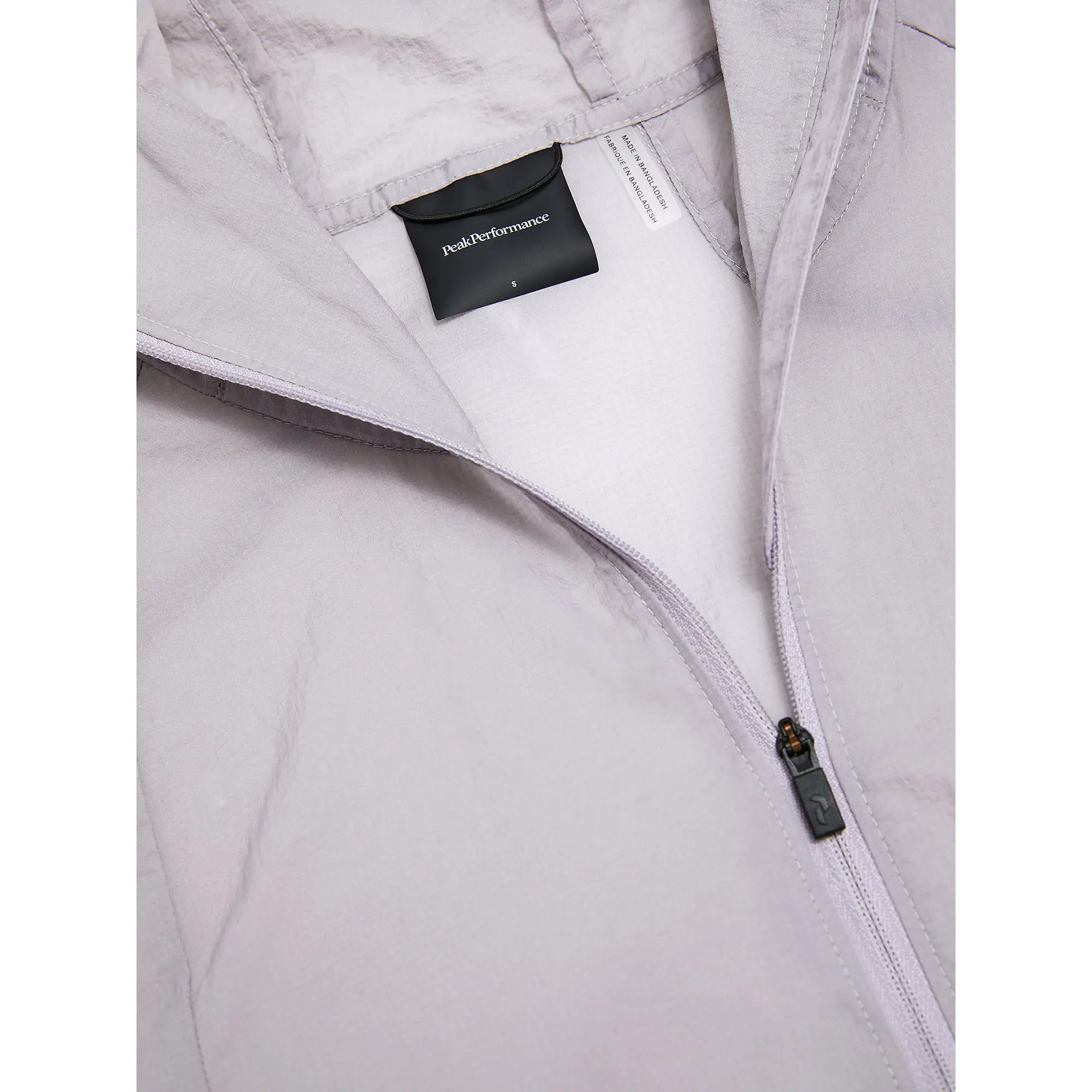 Product image 4 of 5 of Peak Performance Women's Discover Wind Jacket - Misty Lavender