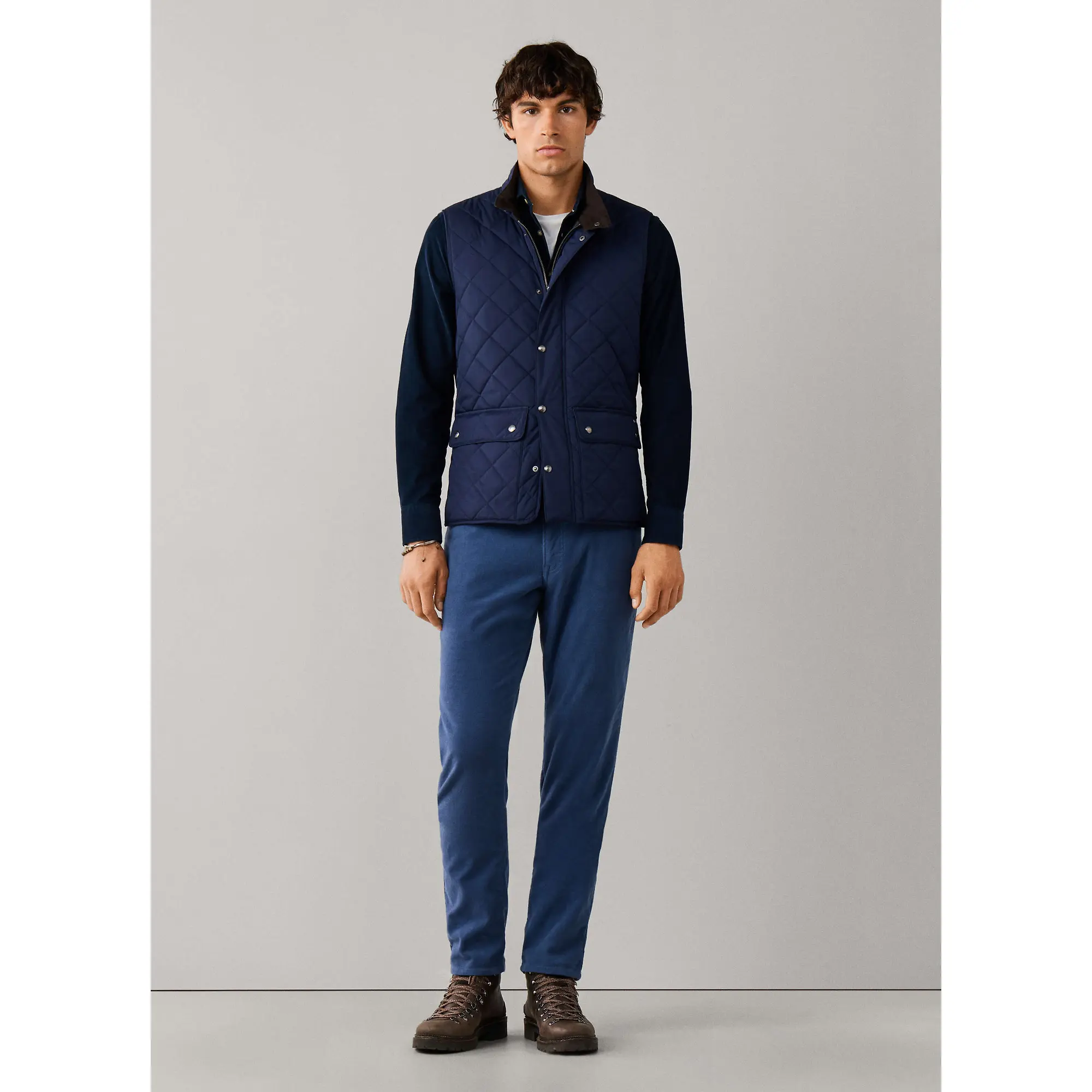 Product image 5 of 8 of Hackett Men's Kinloch Diamond Quilted Gilet - Old Navy