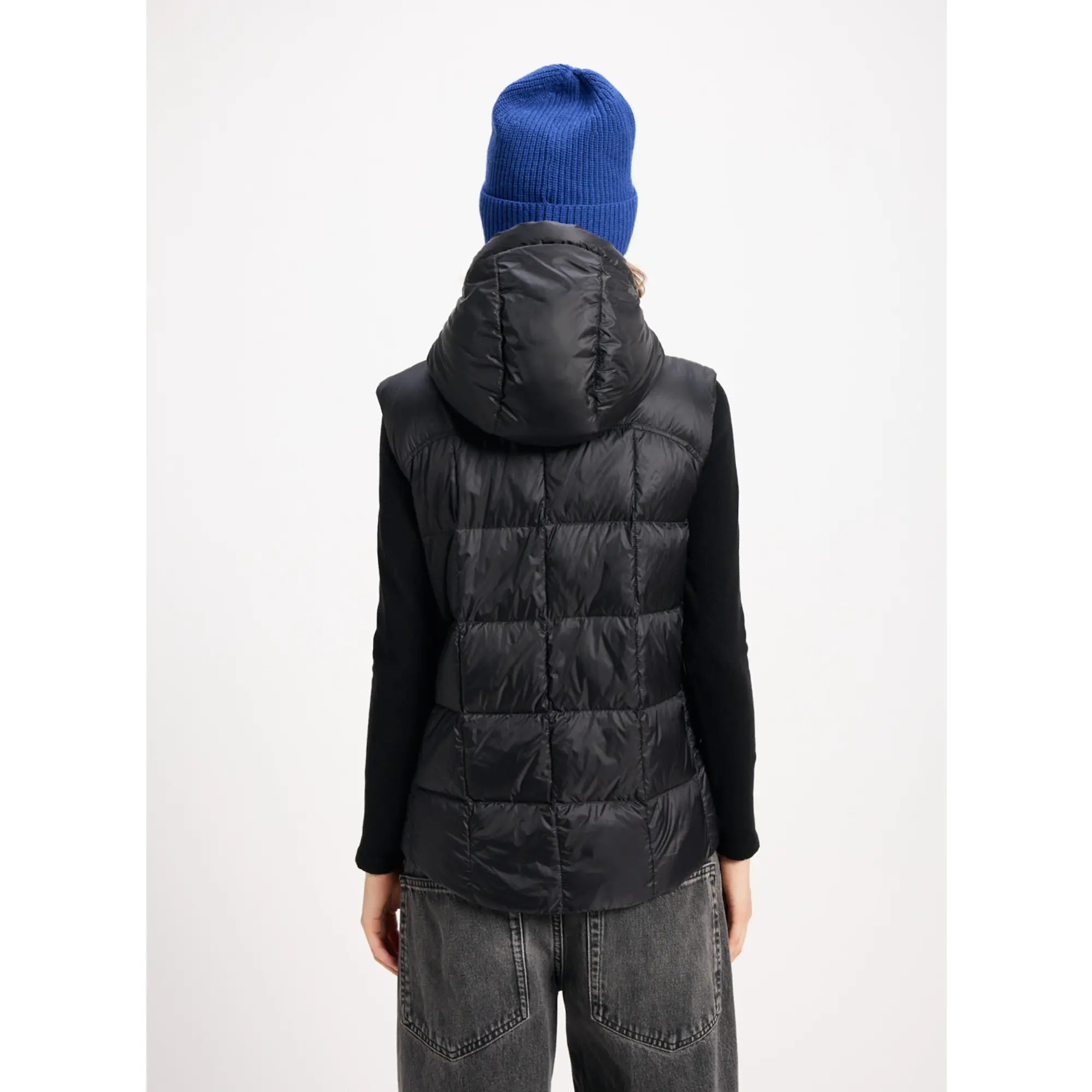 Product image 5 of 6 of Pyrenex Women's Bassia Lightweight Sleeveless Down Jacket - Black