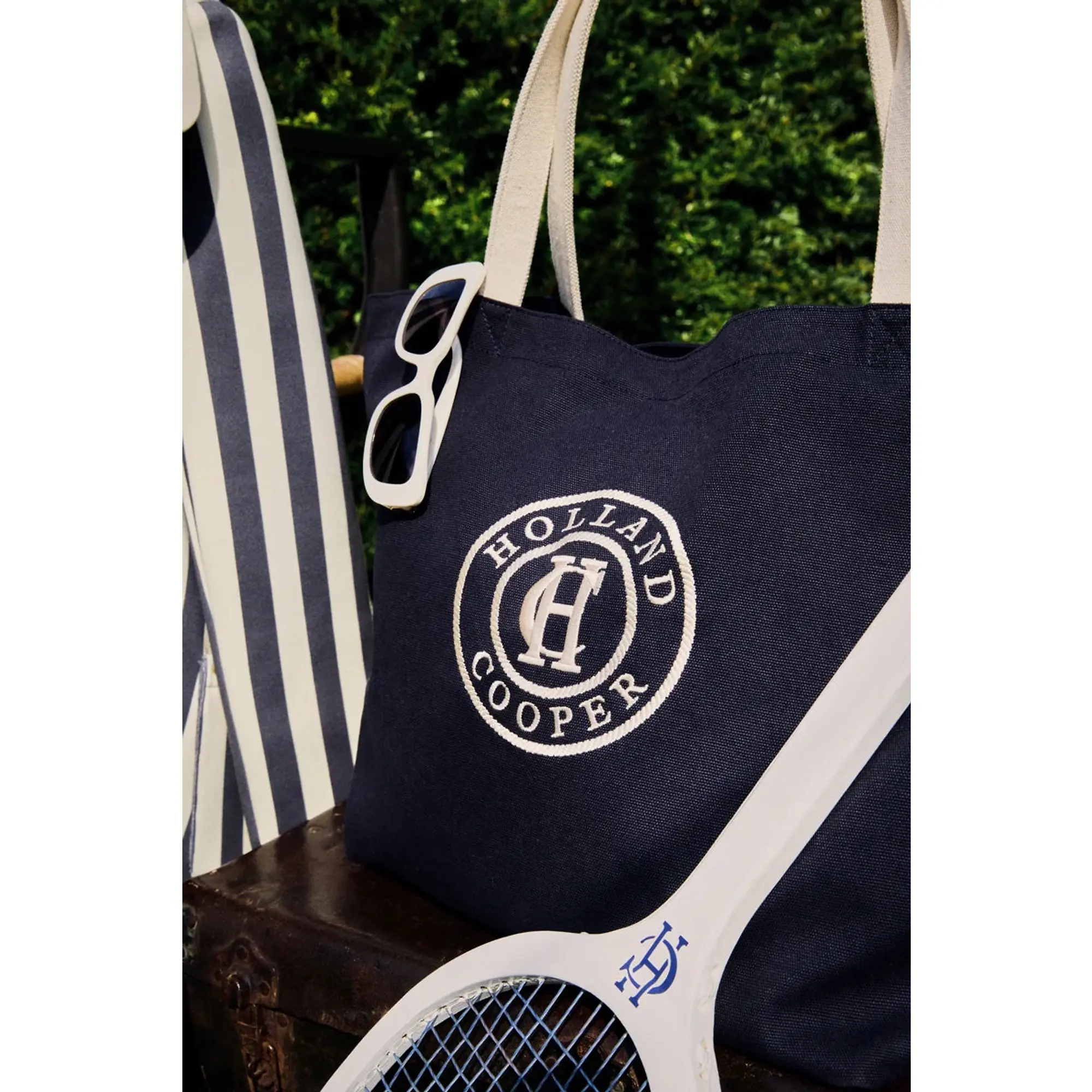 Product image 3 of 10 of Holland Cooper Women's Classic Shopper - Navy Ecru