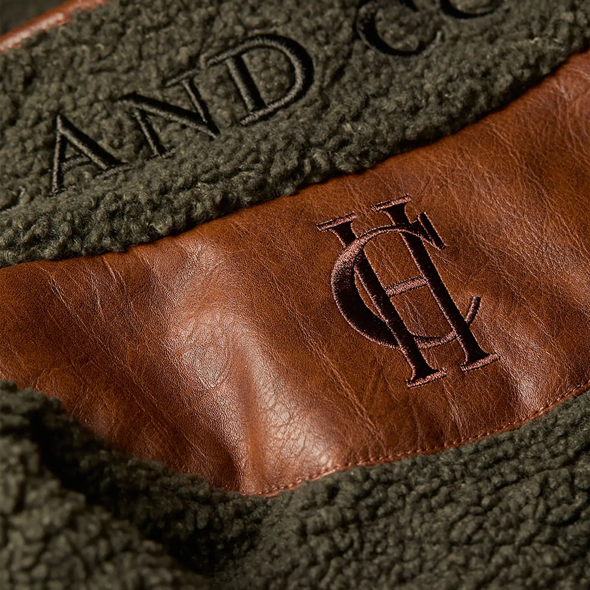 Product image 9 of 10 of Holland Cooper Women's Country Fleece Gilet - Khaki Borg