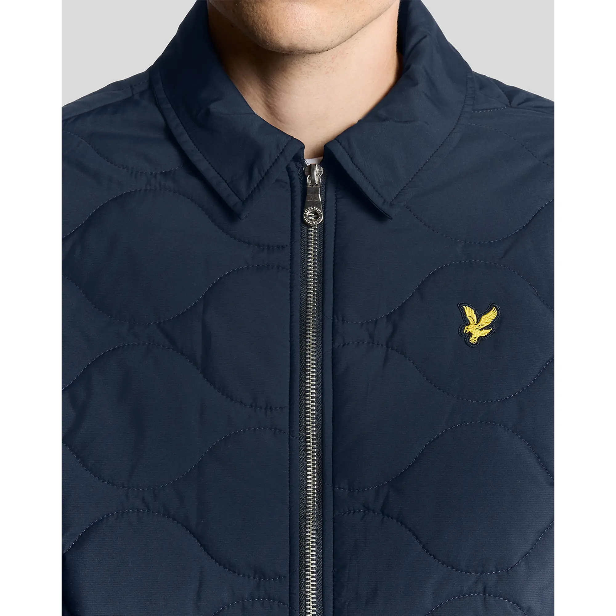 Product image 4 of 6 of Lyle & Scott Men's Water Resistant Ripstop Quilted Jacket - Dark Navy