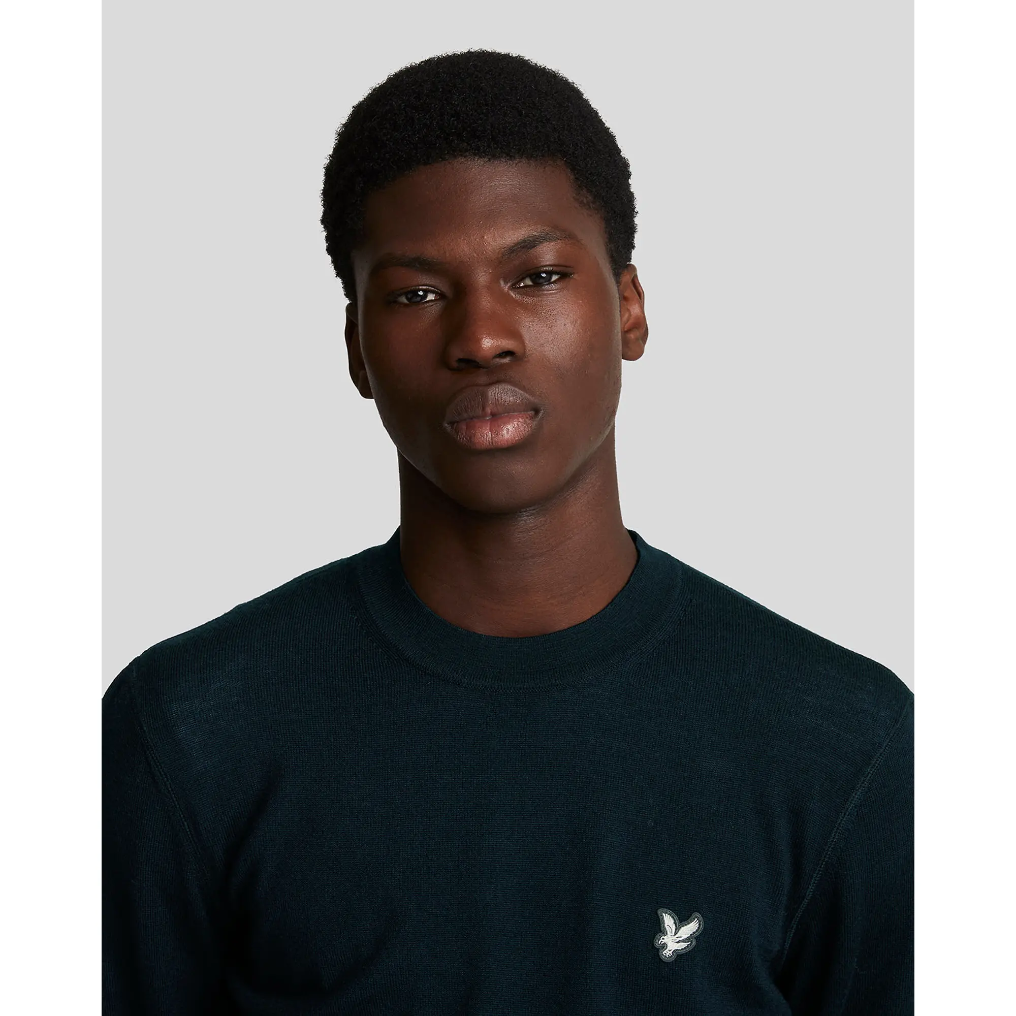 Product image 4 of 5 of Lyle & Scott Men's Premium Merino Crew Neck Jumper - Lacquer