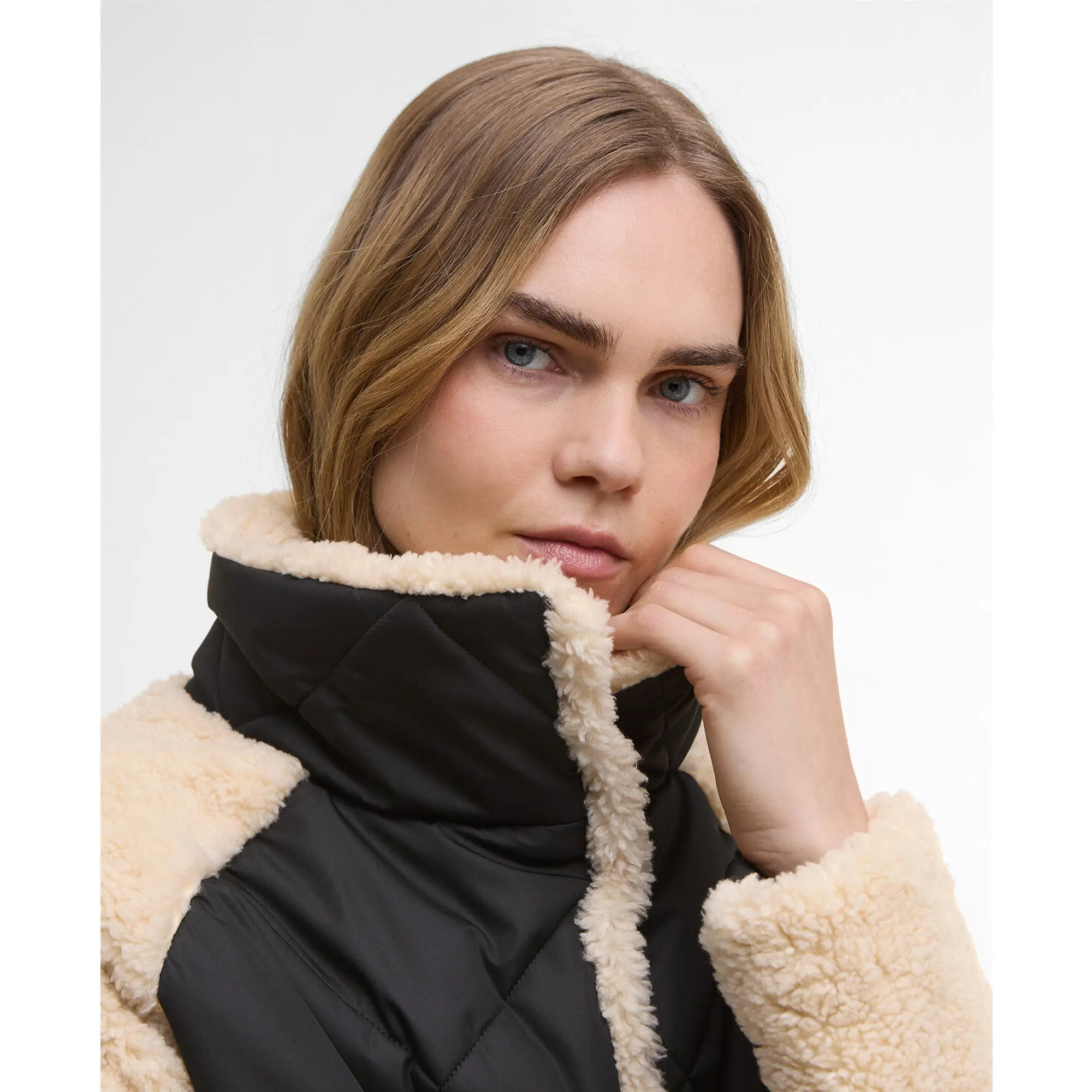 Product image 5 of 8 of Barbour International Women's Osaka Quilted Jacket - Black/Jasmine