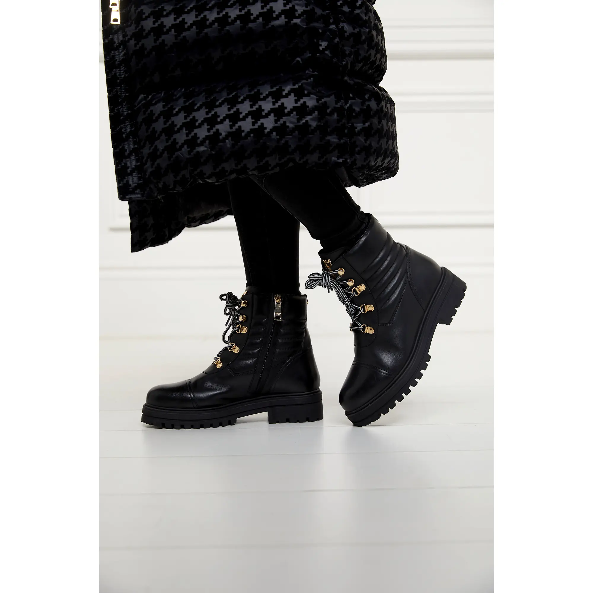 Product image 7 of 7 of Holland Cooper Women's Shoreditch Boots - Black