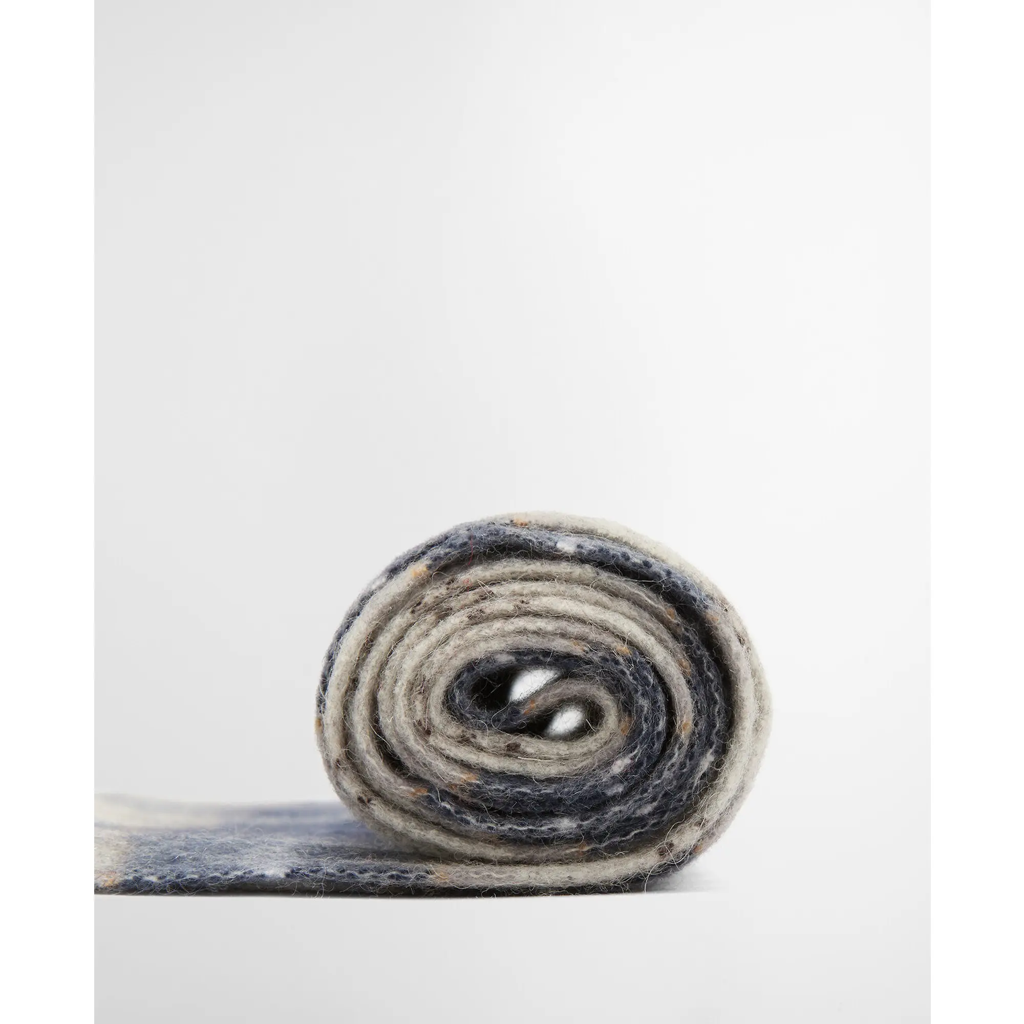 Product image 8 of 11 of Barbour Men's Tartan Scarf & Glove Gift Set - Grey Midnight