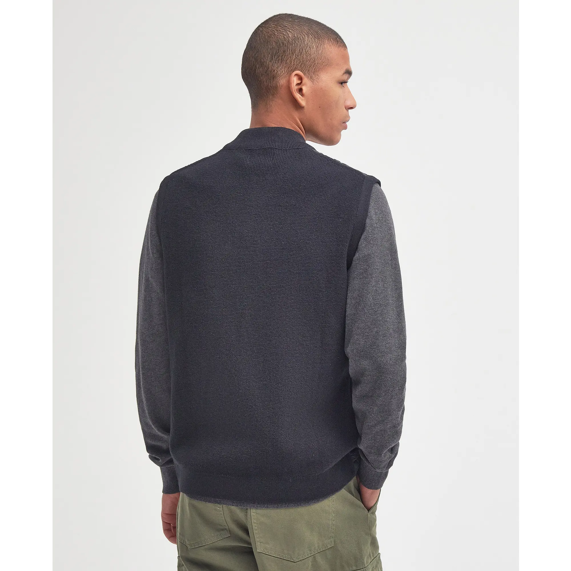 Product image 4 of 8 of Barbour Men's Essential Gilet - Black