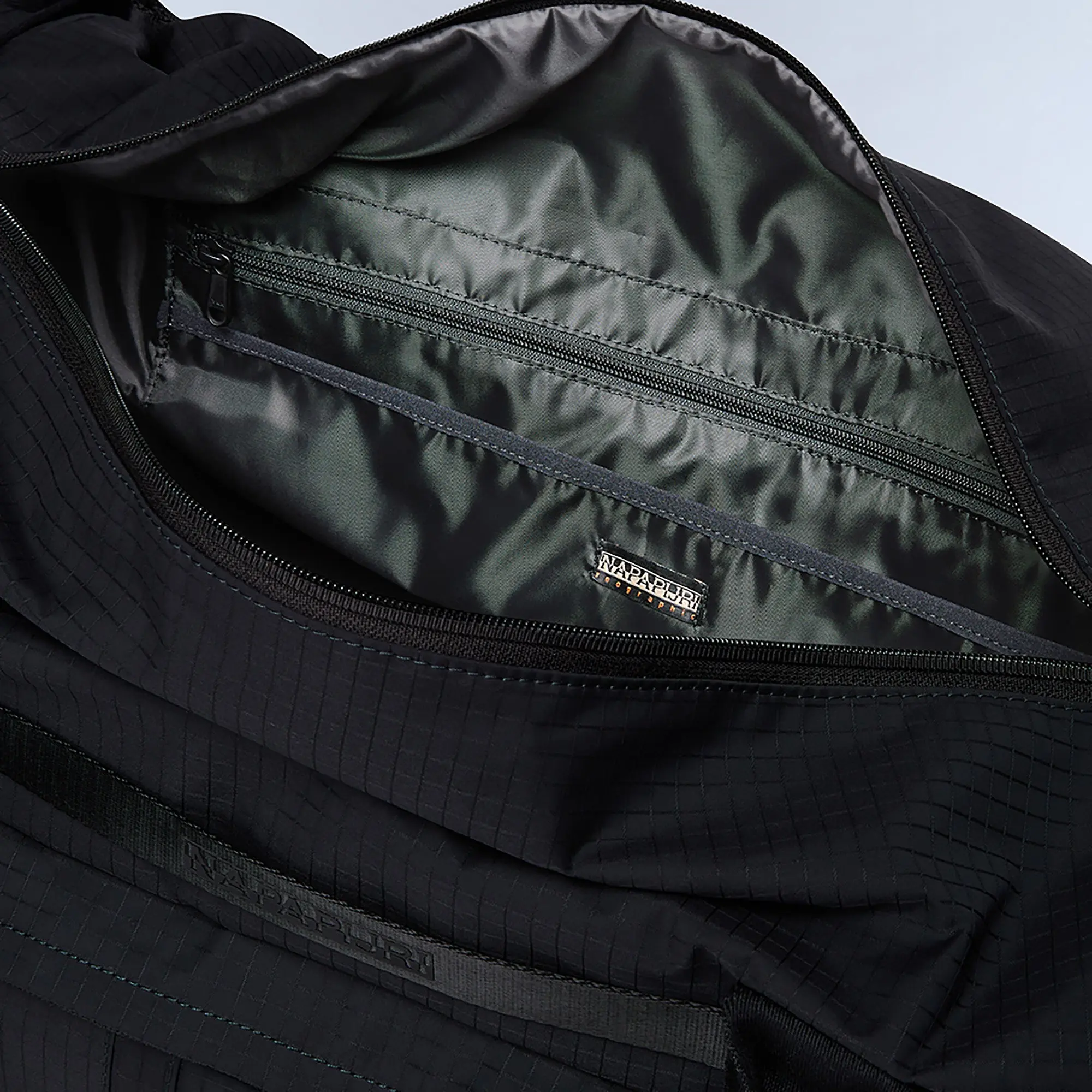 Product image 8 of 9 of Napapijri Nadir Big Duffle Bag 67 Lt - Black