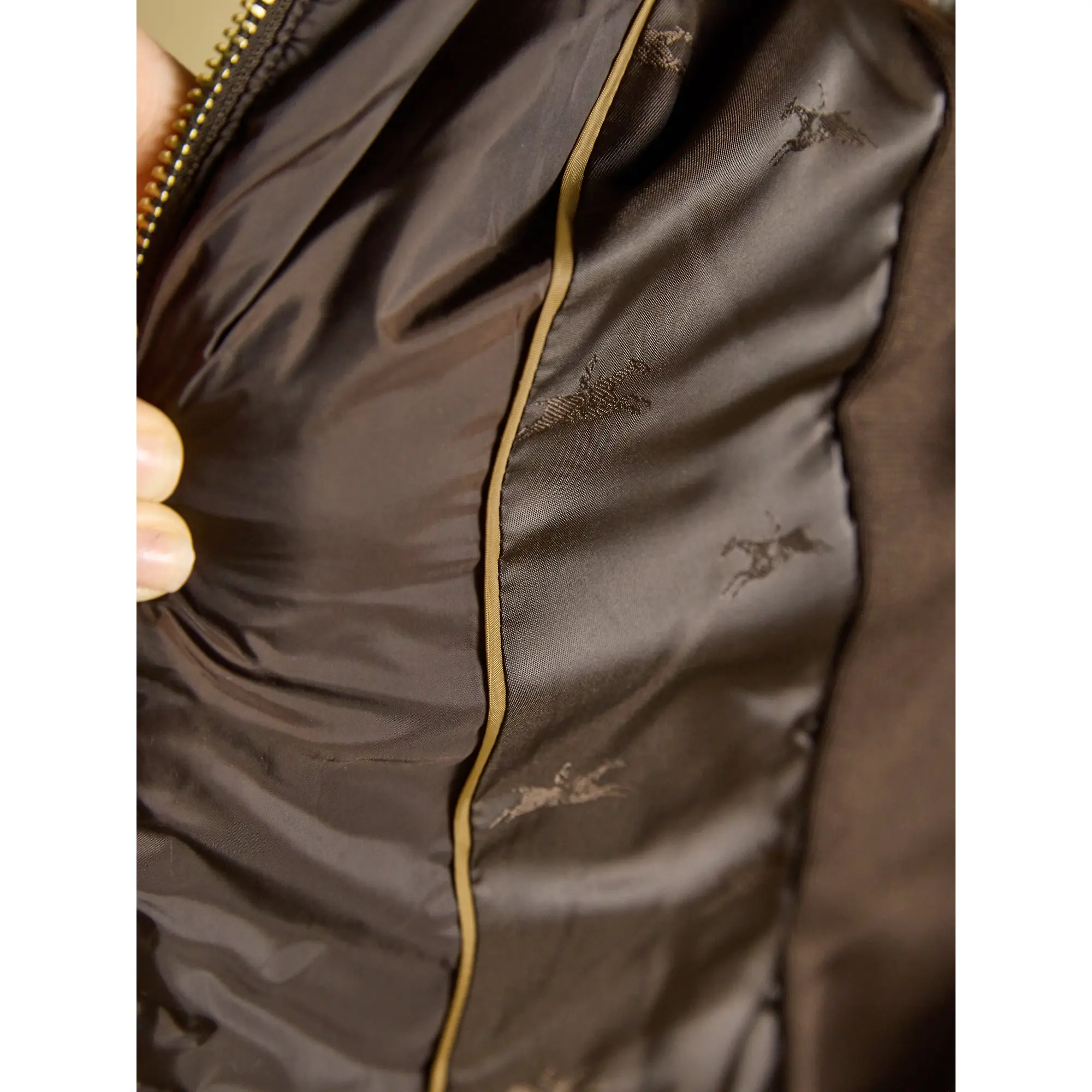 Product image 8 of 10 of Joules Women's Braemar Luxe Showerproof Diamond Quilted Gilet - Chocolate Brown