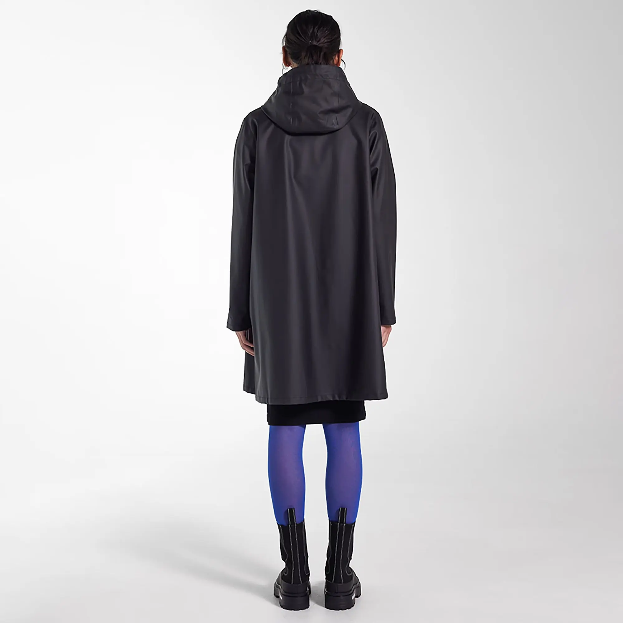 Product image 4 of 11 of Stutterheim Women's Mosebacke Lightweight Raincoat - Black