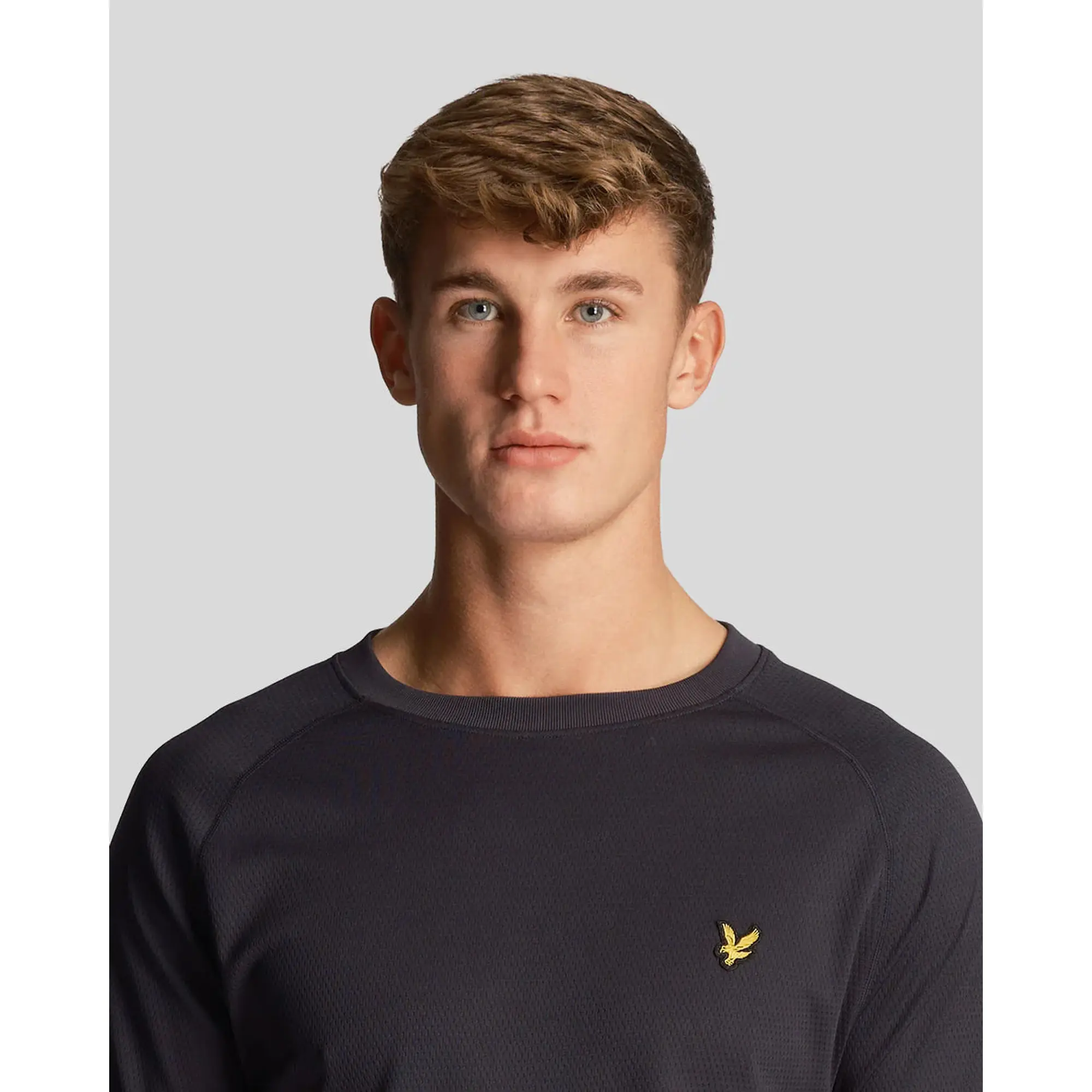Product image 3 of 5 of Lyle & Scott Men's Core Raglan T-Shirt - Dark Navy