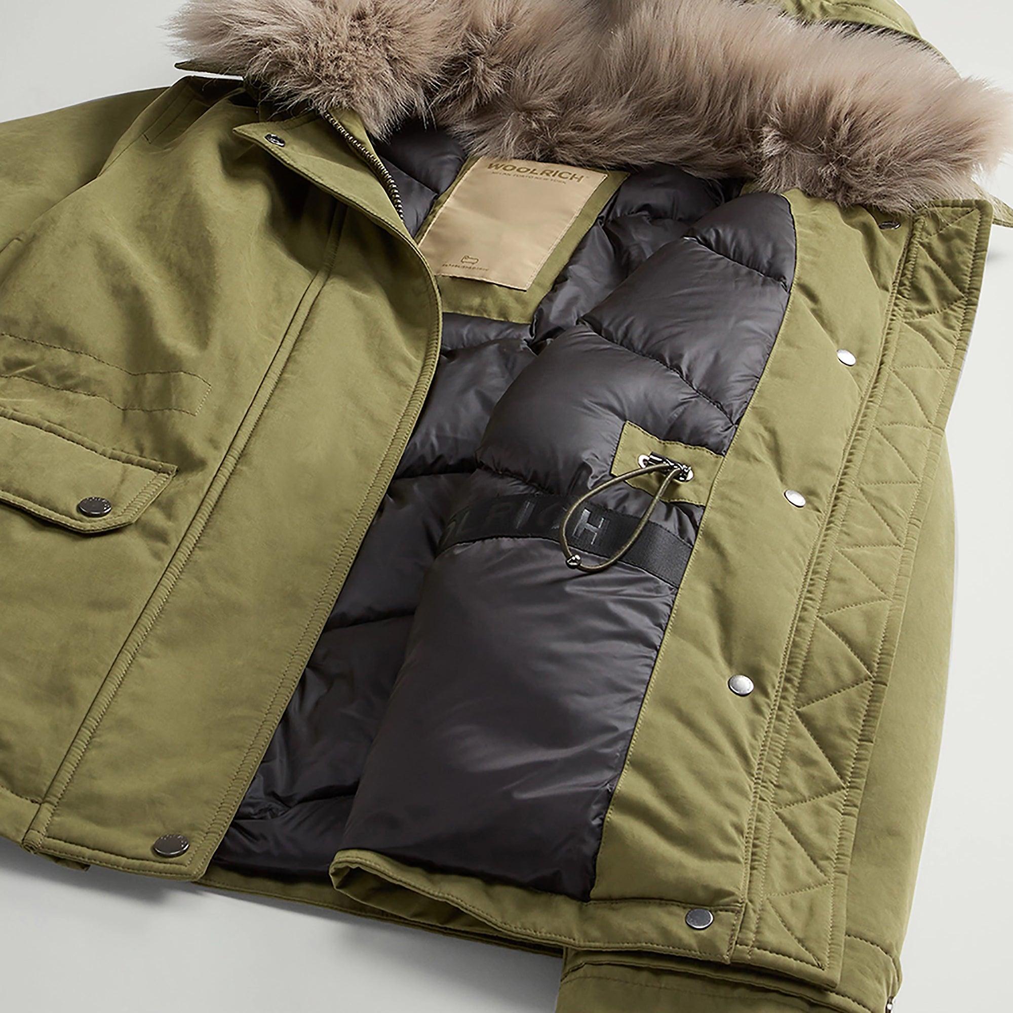 Woolrich Women's Short Arctic Parka - Greenstone | British Attire