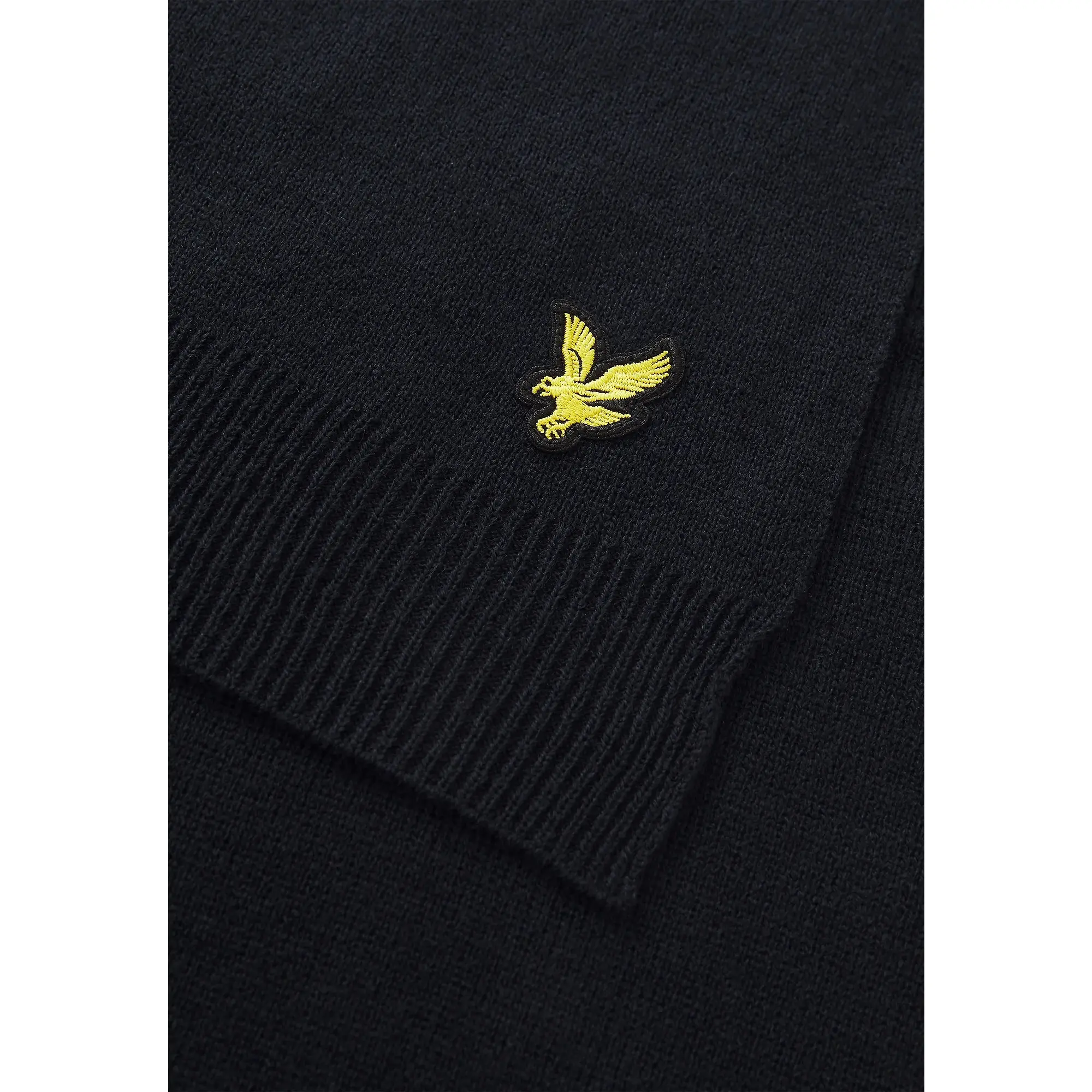 Product image 6 of 7 of Lyle & Scott Men's Checked Scarf And Beanie Gift Set - Dark Navy