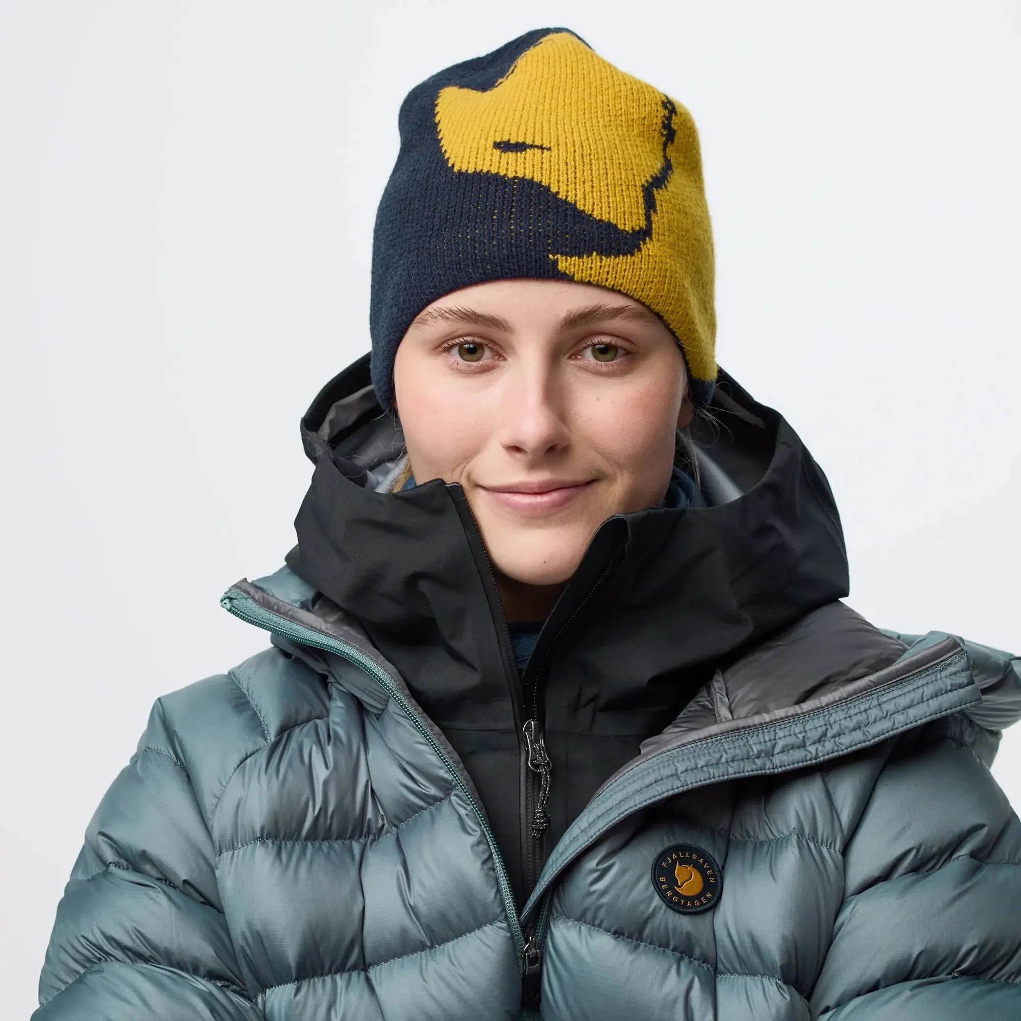 Product image 6 of 7 of Fjällräven Bergtagen Jacquard Beanie - Black-Deep Forest