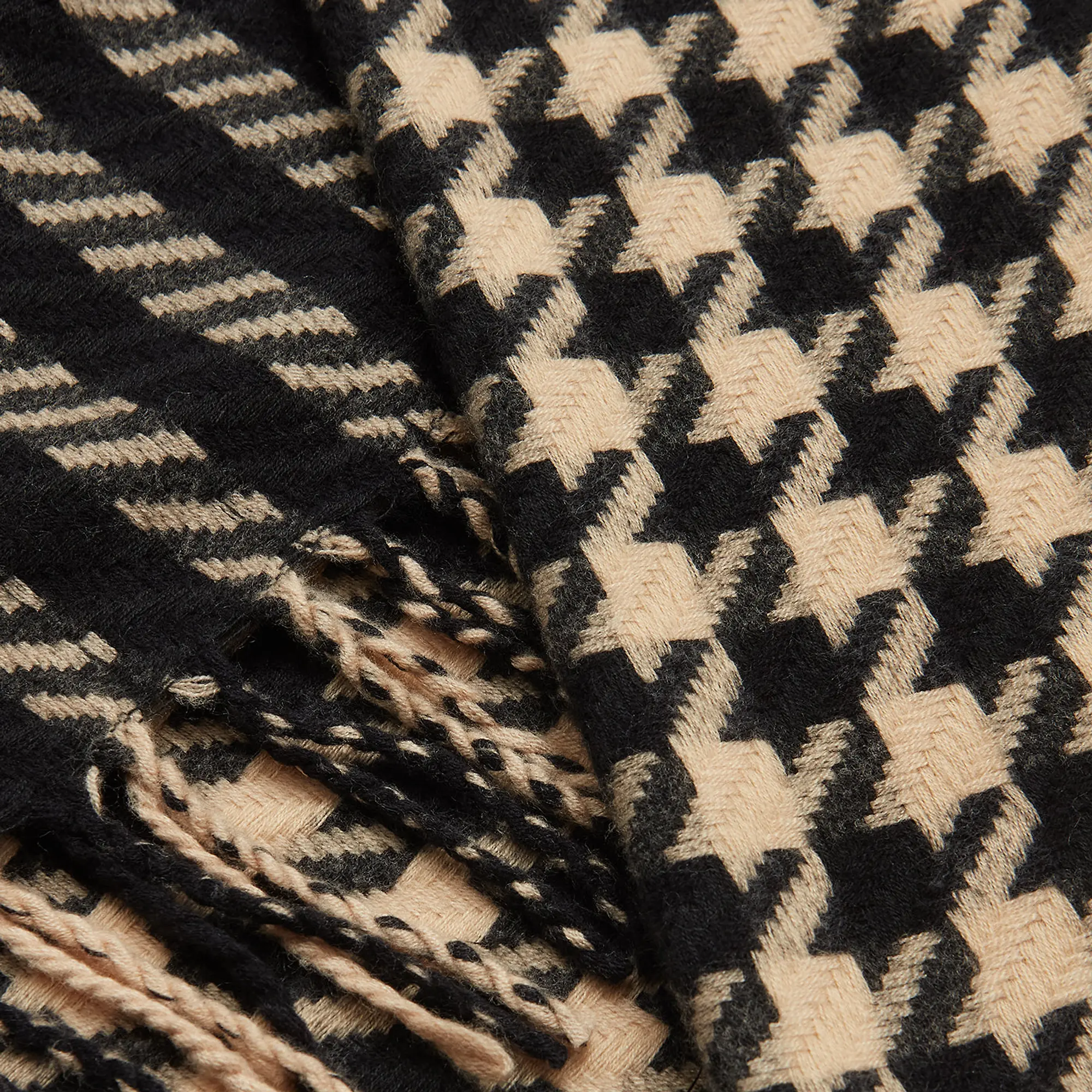 Product image 4 of 4 of Joules Women's Langtree Scarf - Black/Tan