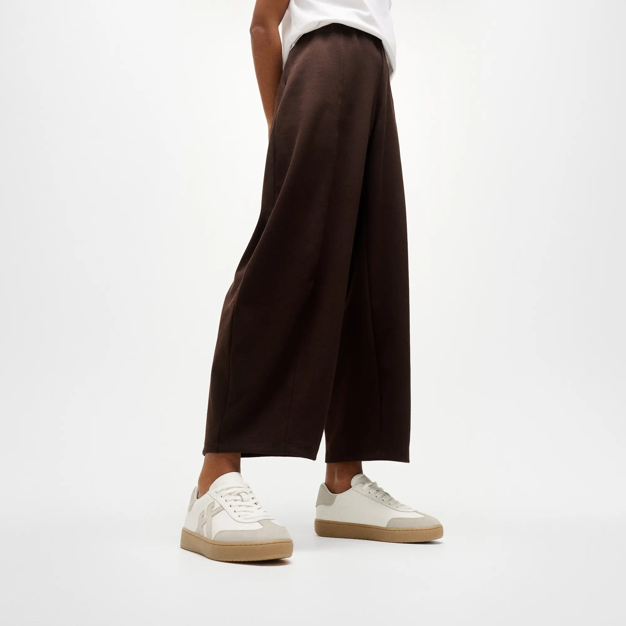 Product image 3 of 8 of FitFlop Women's The Dash FF T-Toe Leather/Suede Trainers - Urban White Mix