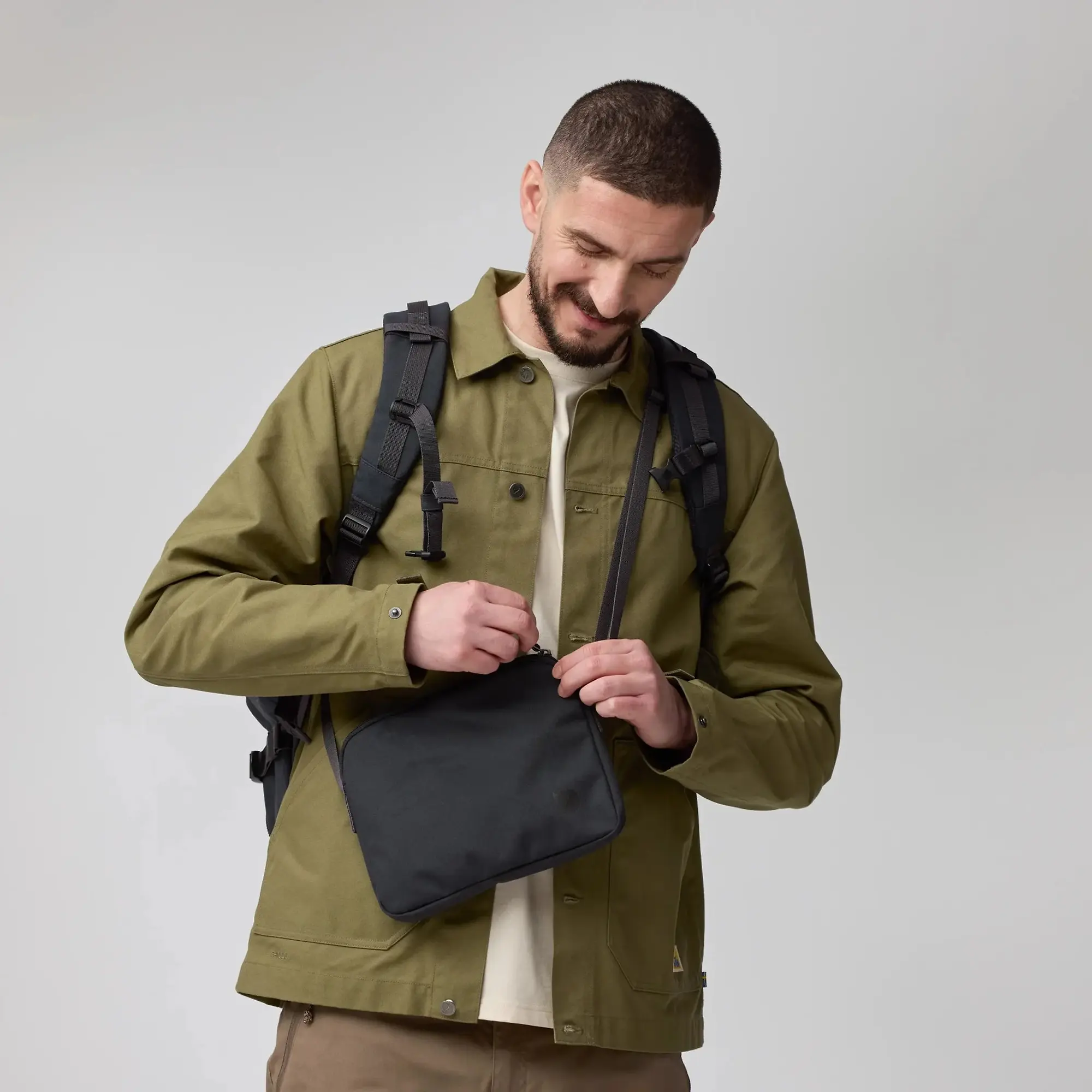 Product image 4 of 21 of Fjällräven Färden Carry-On Pack 42L - Coal Black