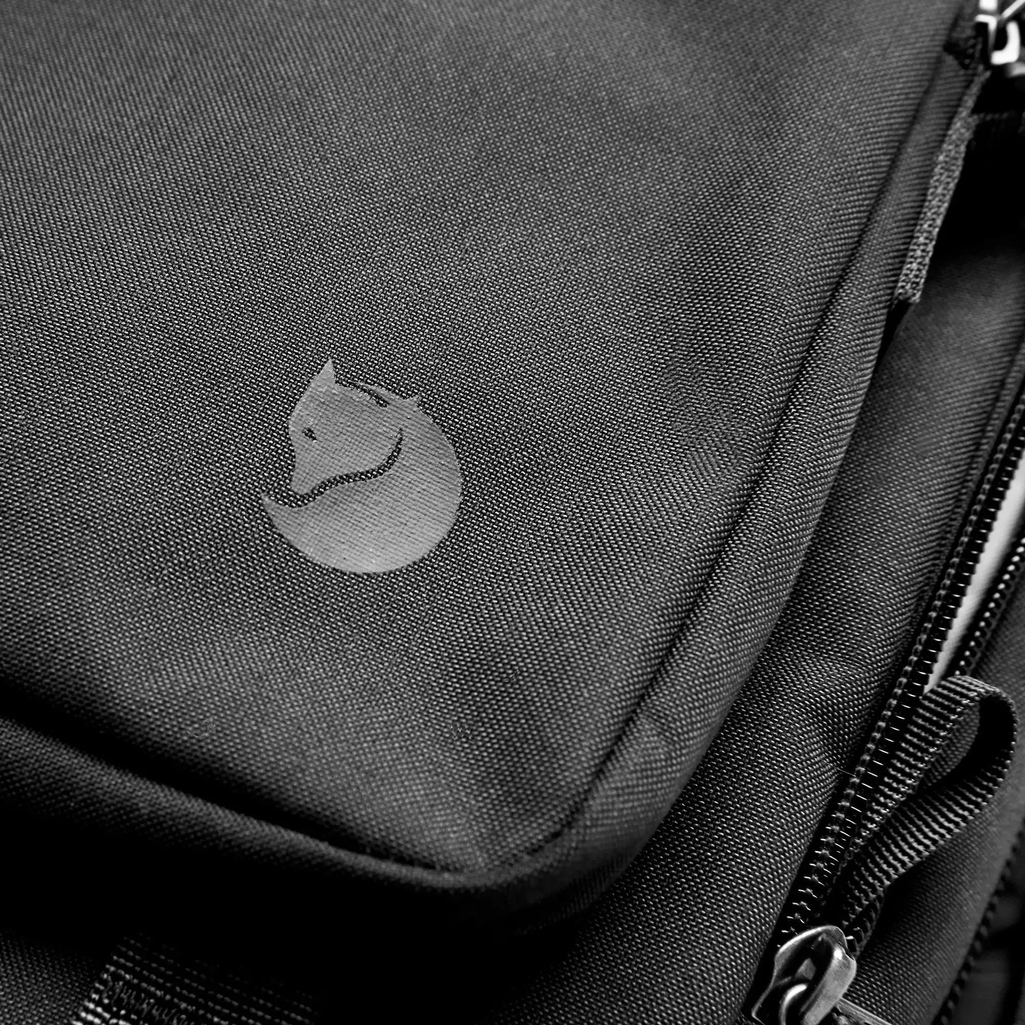 Product image 13 of 21 of Fjällräven Färden Carry-On Pack 42L - Coal Black