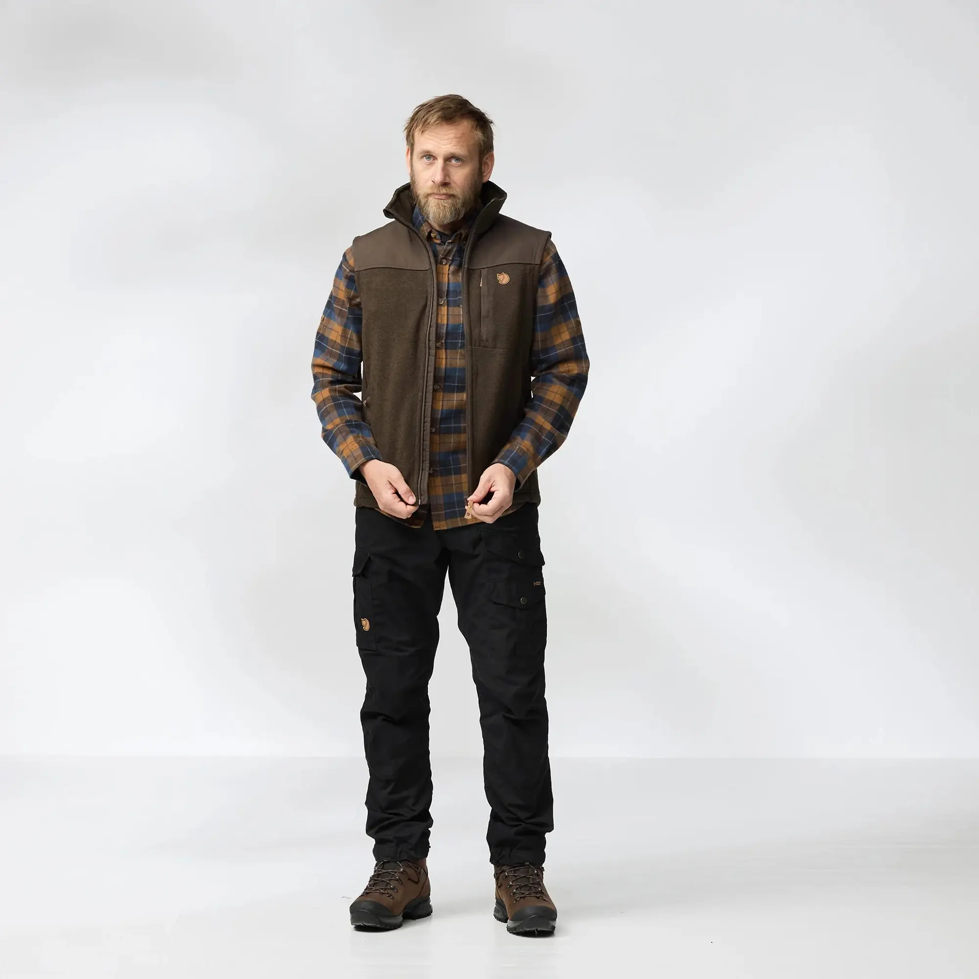 Product image 3 of 9 of Fjällräven Men's Buck Fleece Vest - Dark Olive