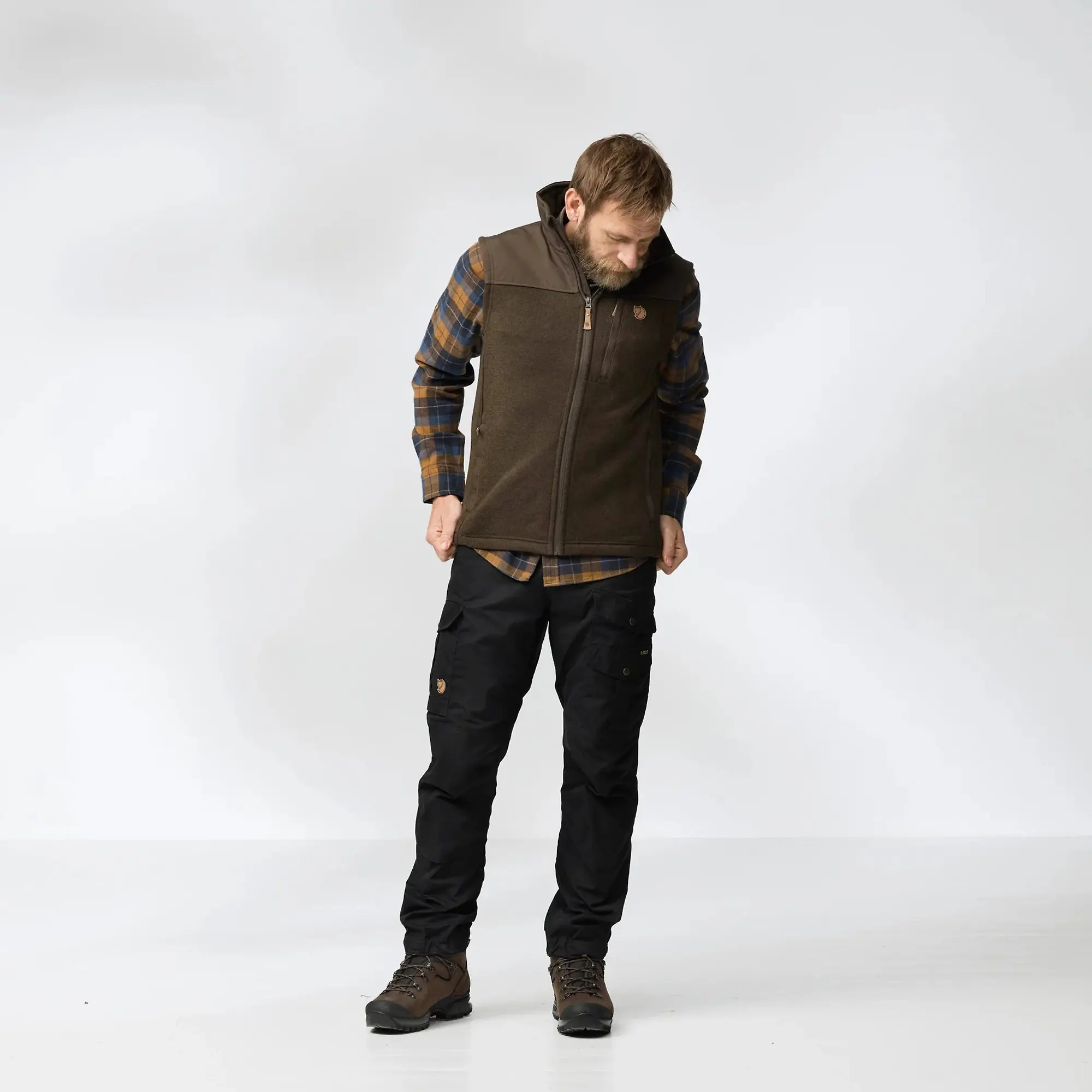 Product image 6 of 9 of Fjällräven Men's Buck Fleece Vest - Dark Olive