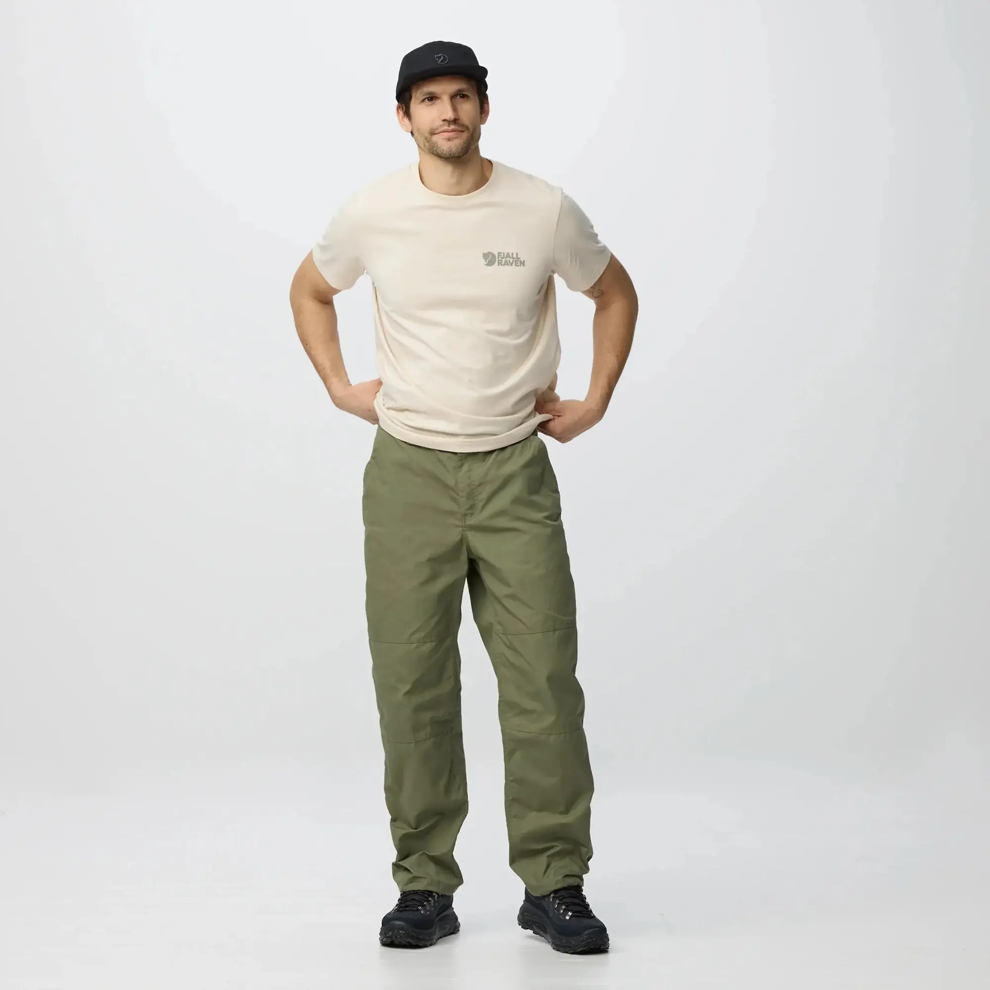 Product image 3 of 6 of Fjällräven Men's Vardag Relaxed Trousers - Green
