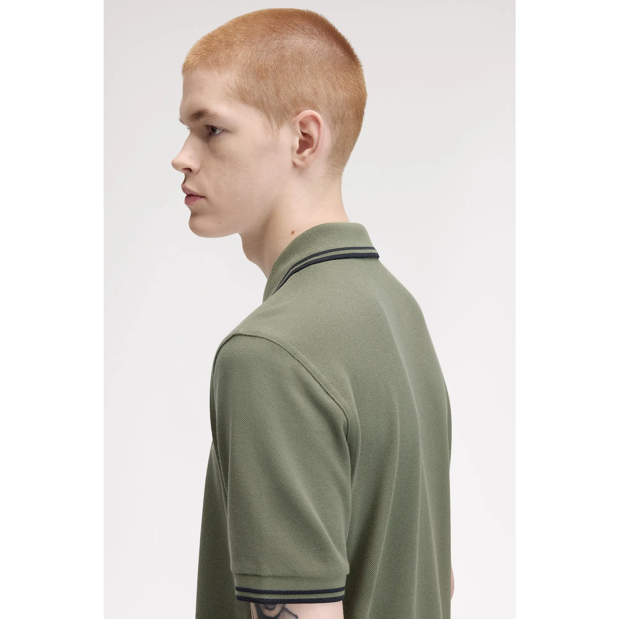 Product image 6 of 8 of Fred Perry Men's M3600 Twin Tipped Shirt - Laurel Wreath Green / Black