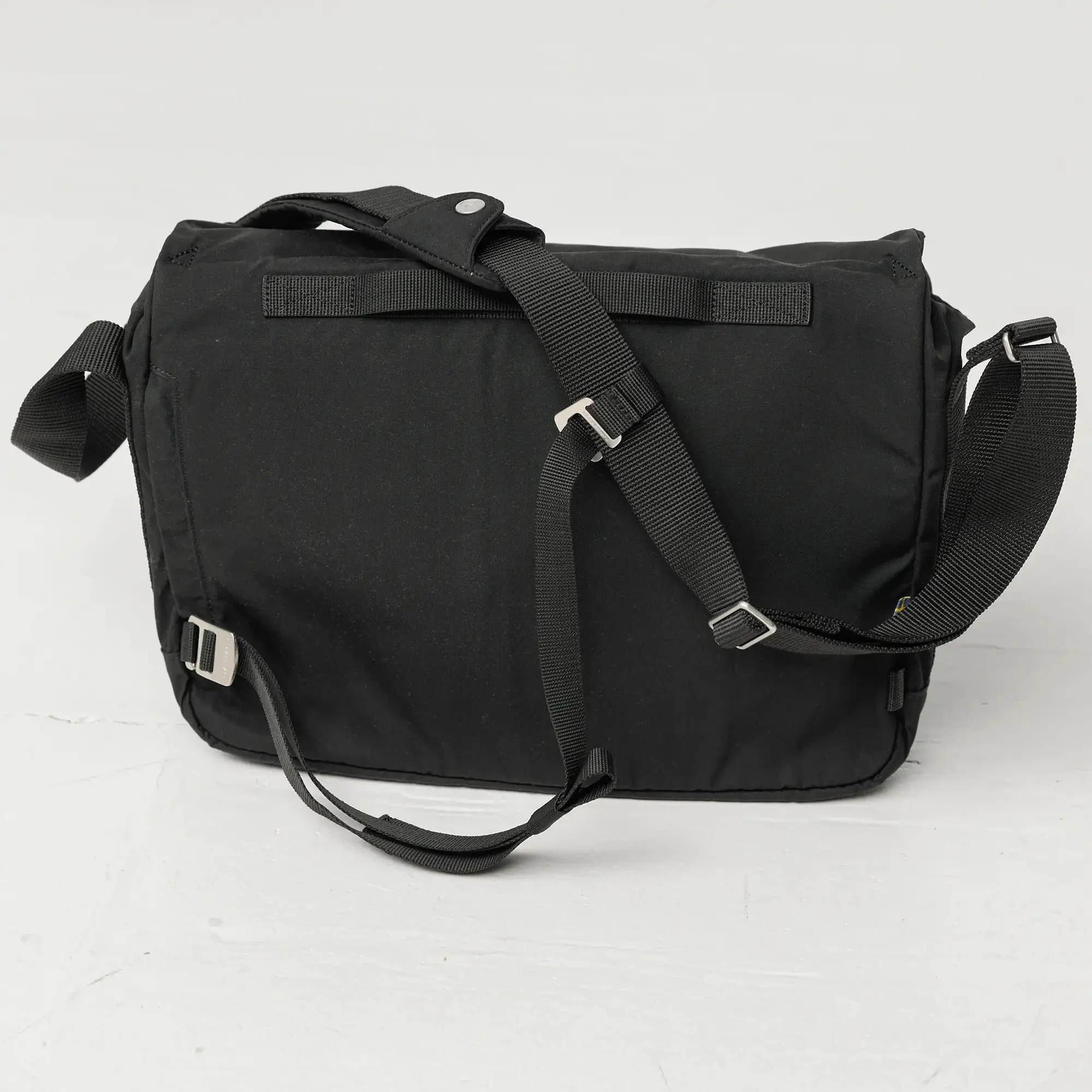 Product image 8 of 12 of Fjällräven Greenland Shoulder Bag 12L - Navy
