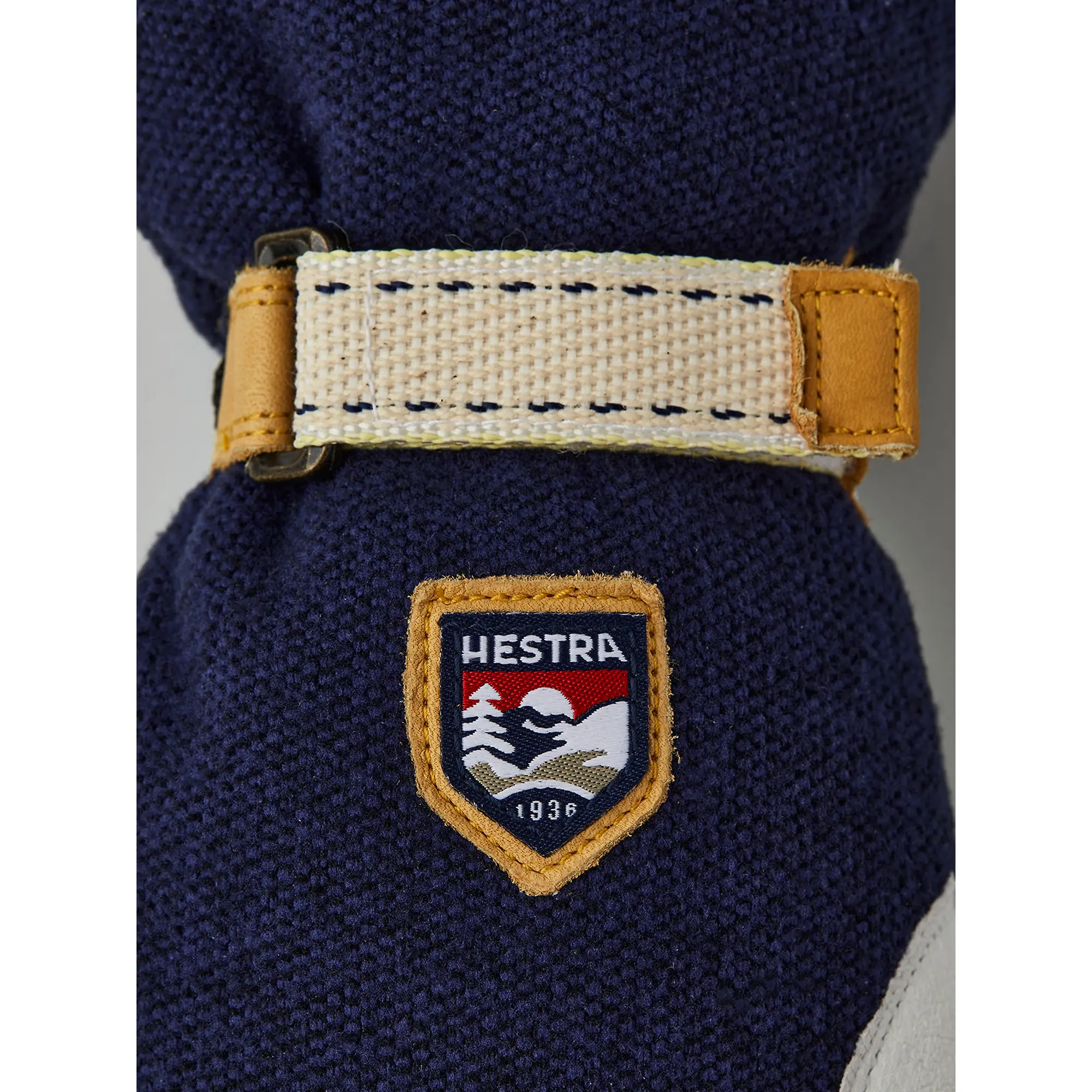 Product image 4 of 5 of Hestra Windbreaker Tour Mittens - Navy