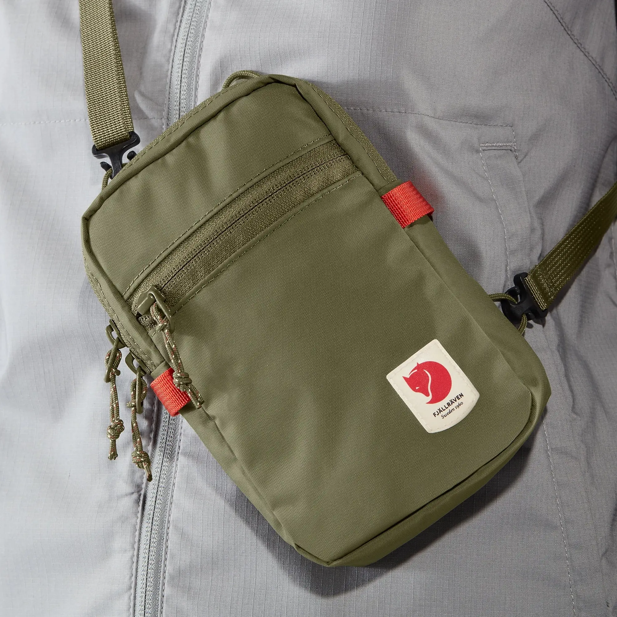 Product image 10 of 12 of Fjällräven High Coast Pocket Bag - Mountain Green